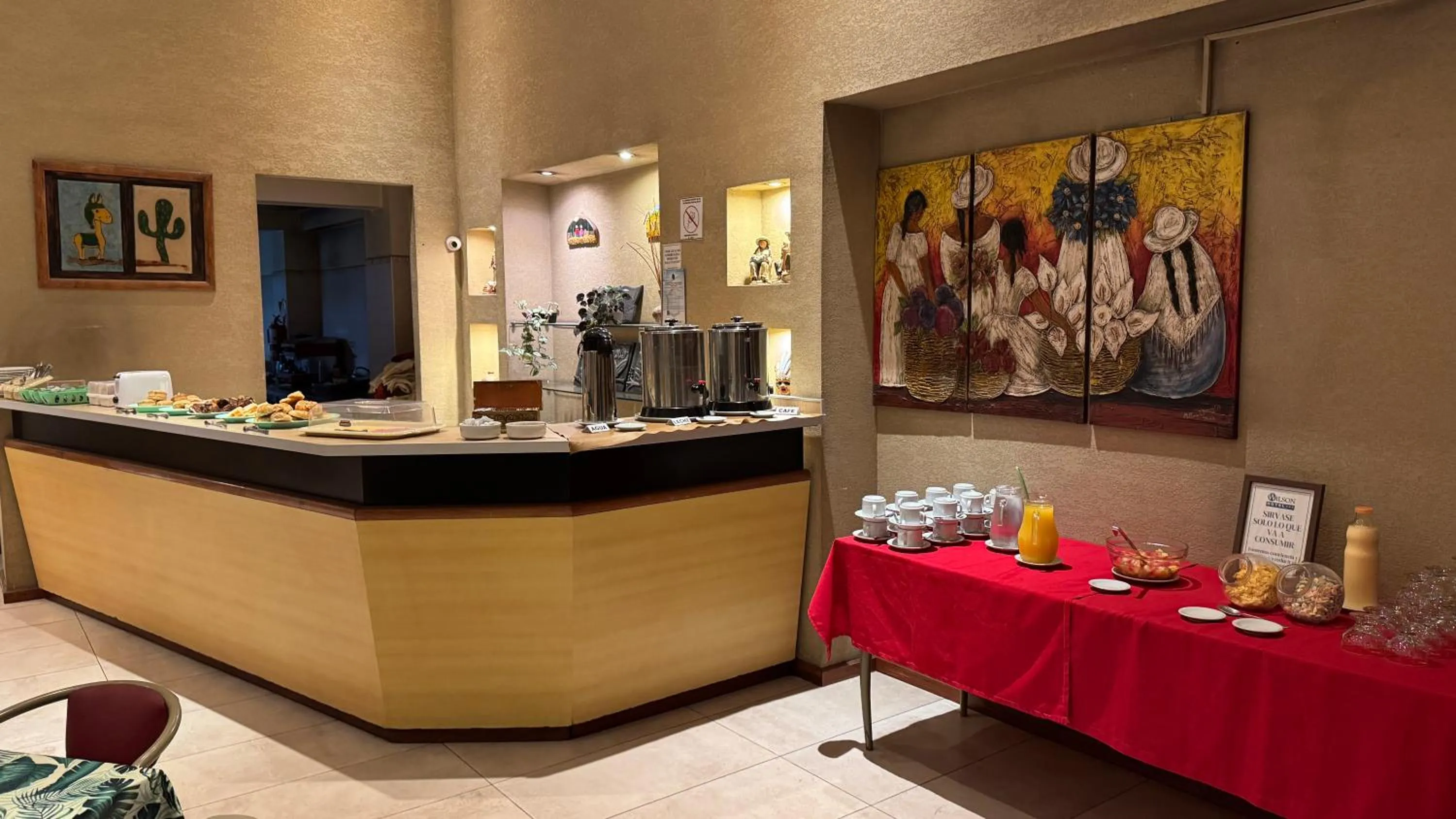 Breakfast in Wilson Hotel