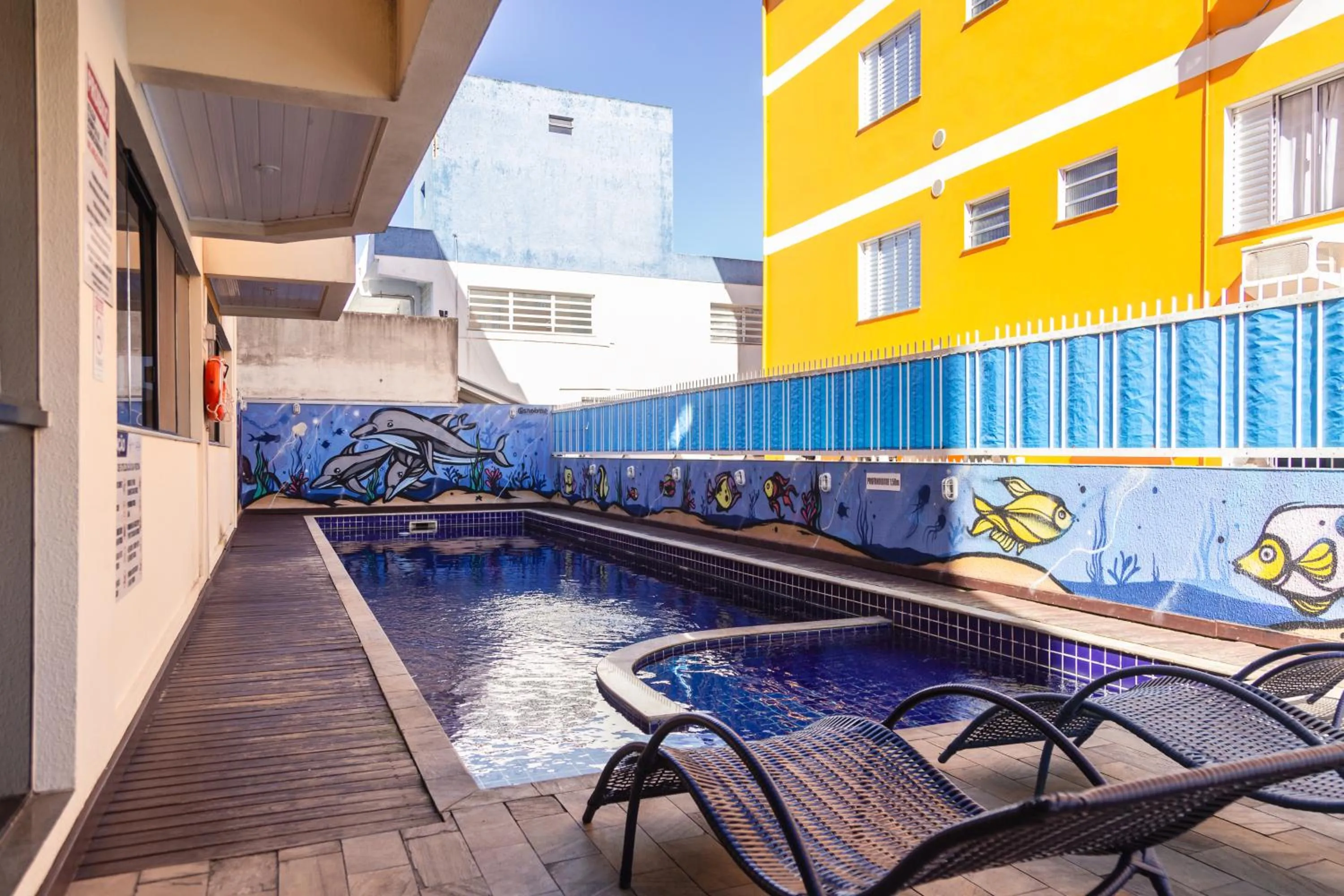 Swimming pool in HANNA San Diego Apart Hotel