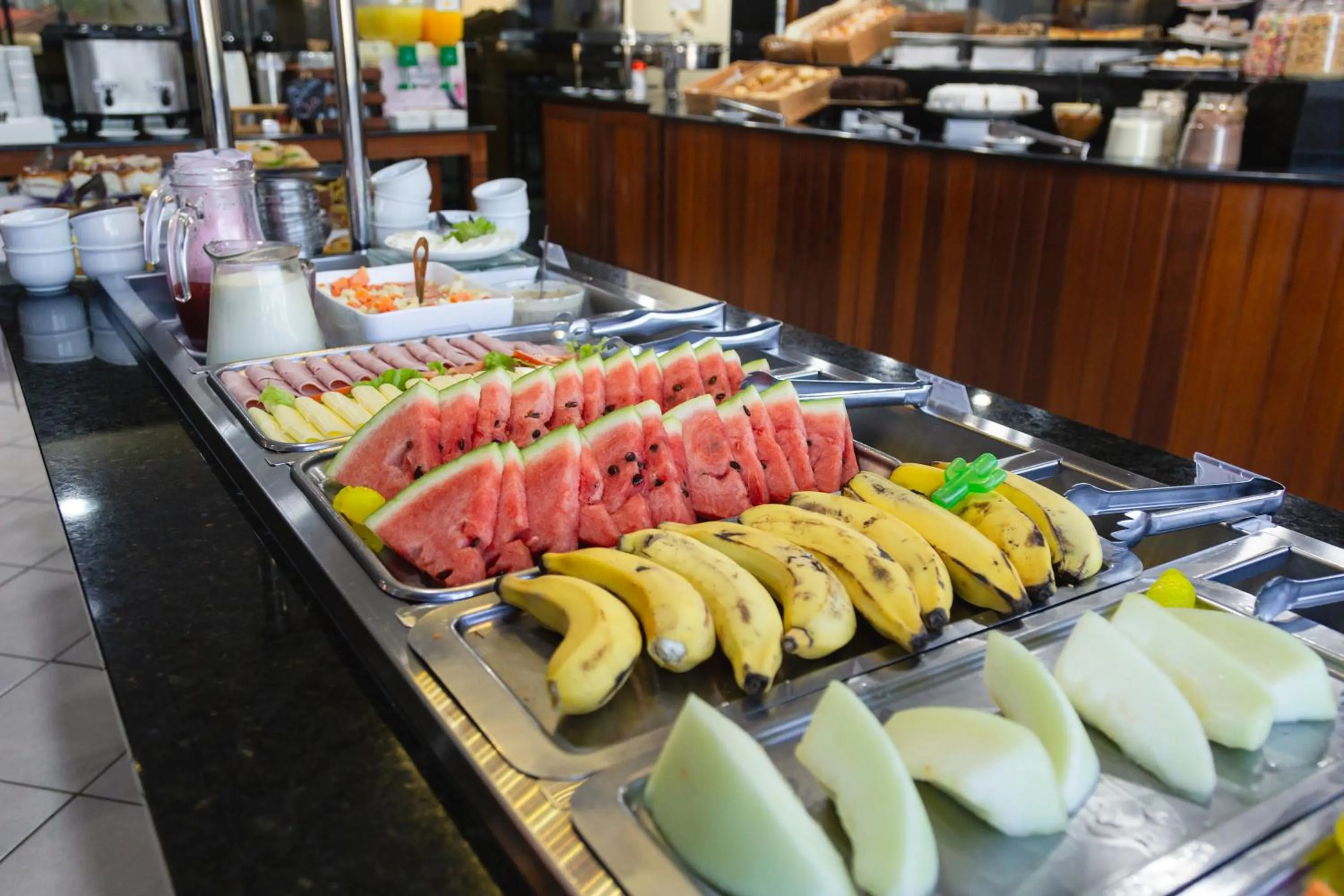 Buffet breakfast in HANNA San Diego Apart Hotel