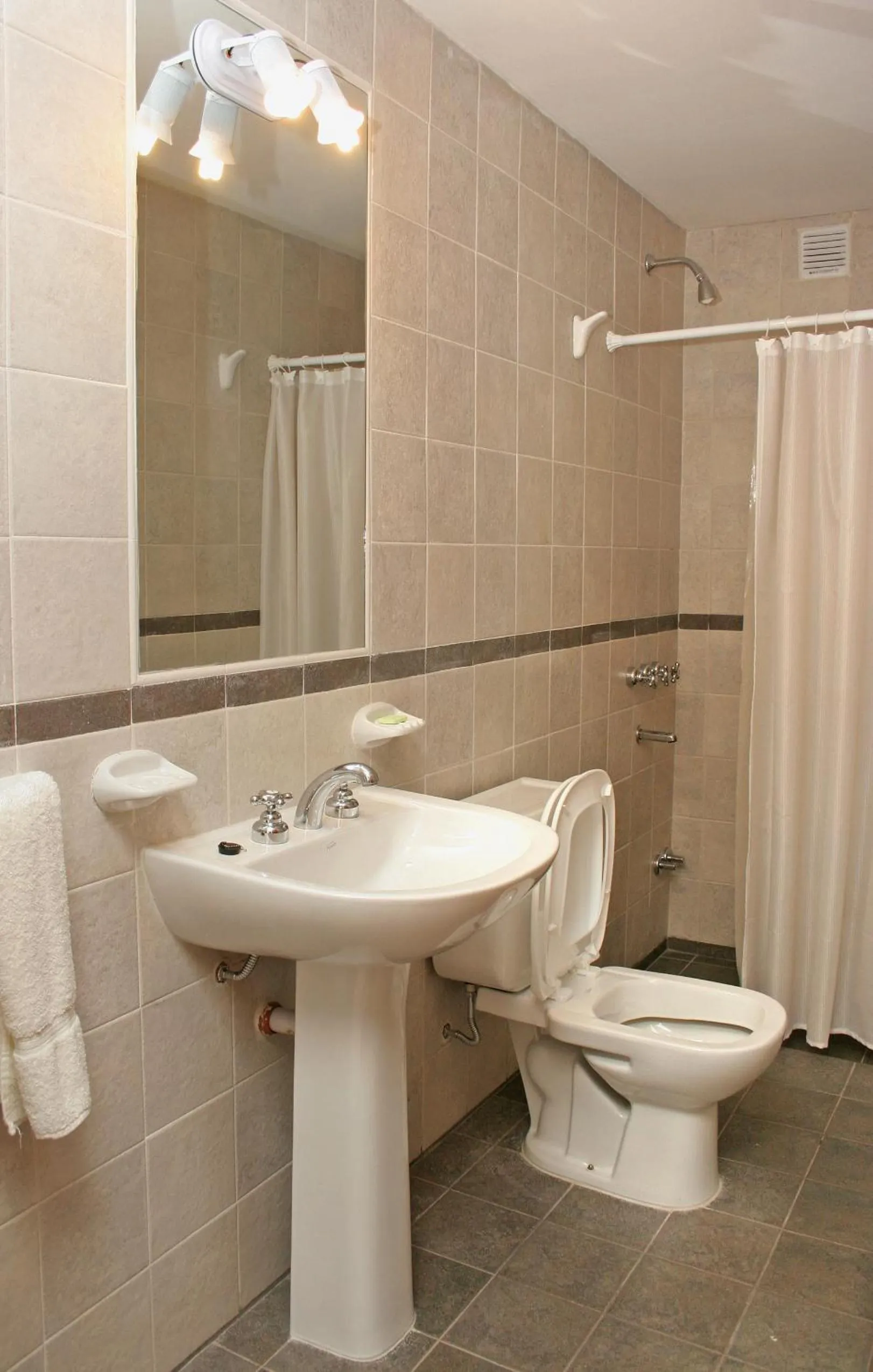 Bathroom in Wilson Apart Hotel