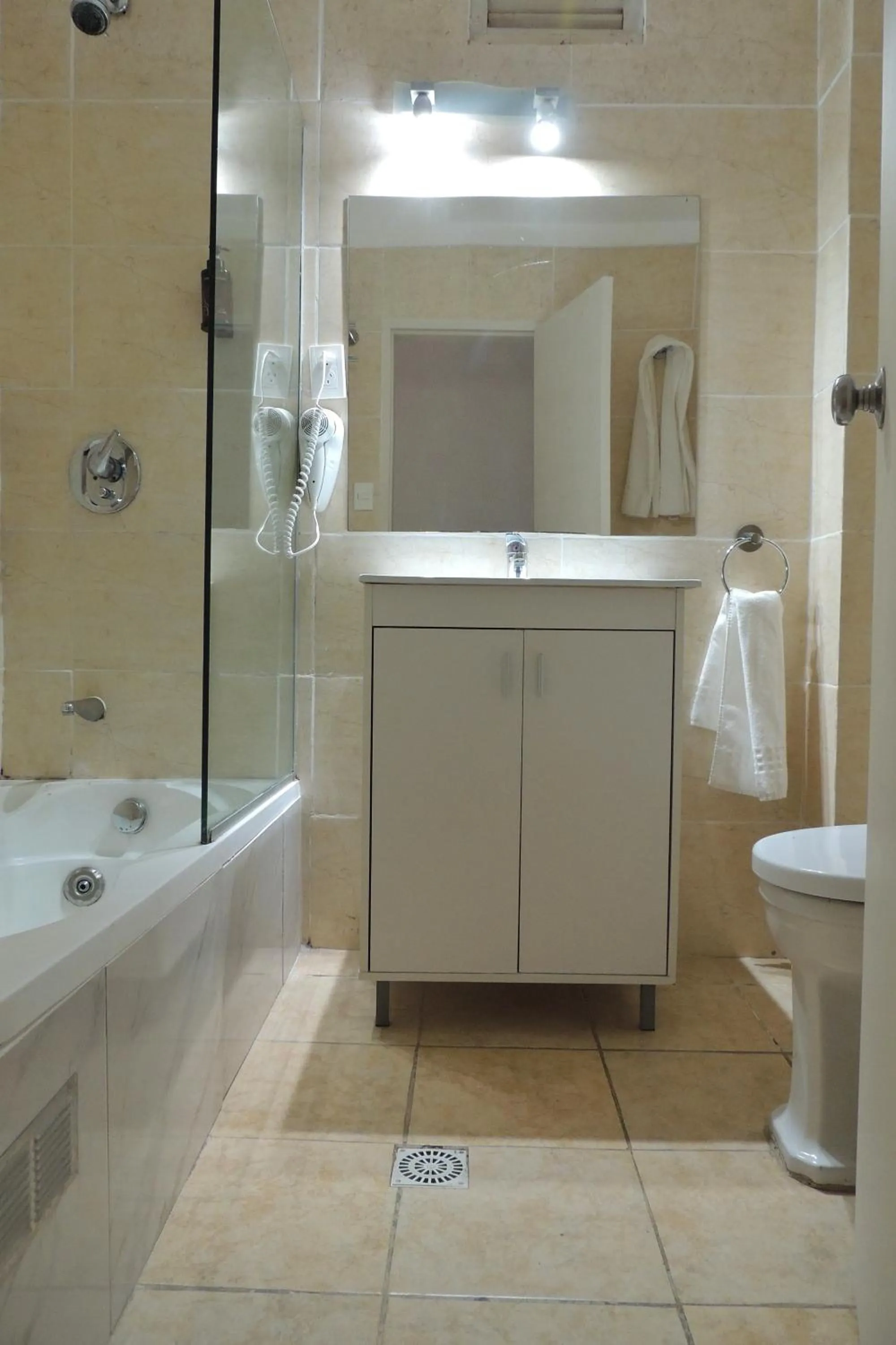 Bathroom in Punta del Este Shelton Hotel