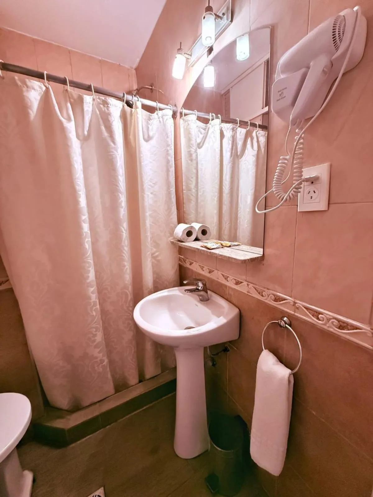 Shower in Punta del Este Shelton Hotel