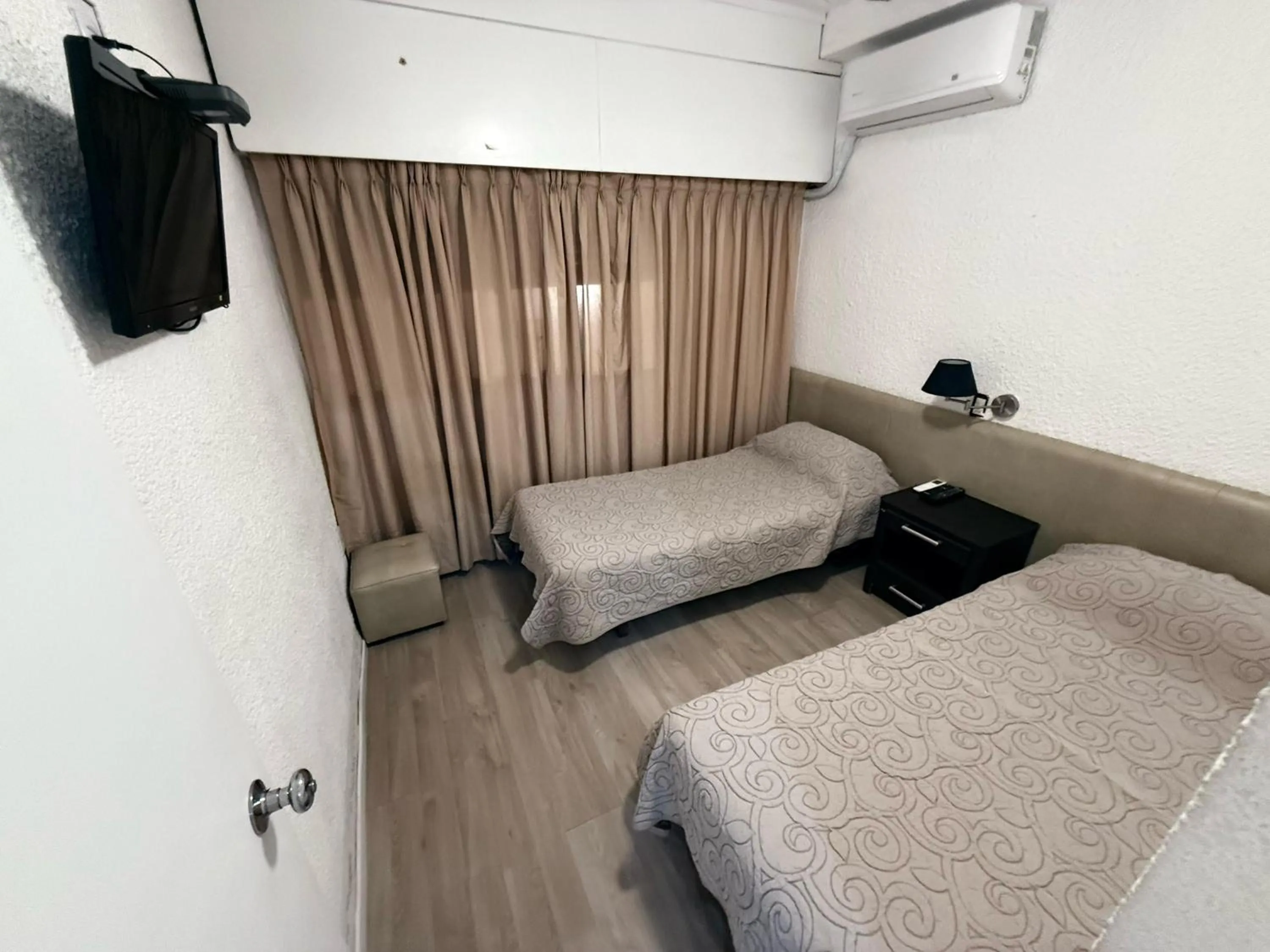 Bed in Punta del Este Shelton Hotel