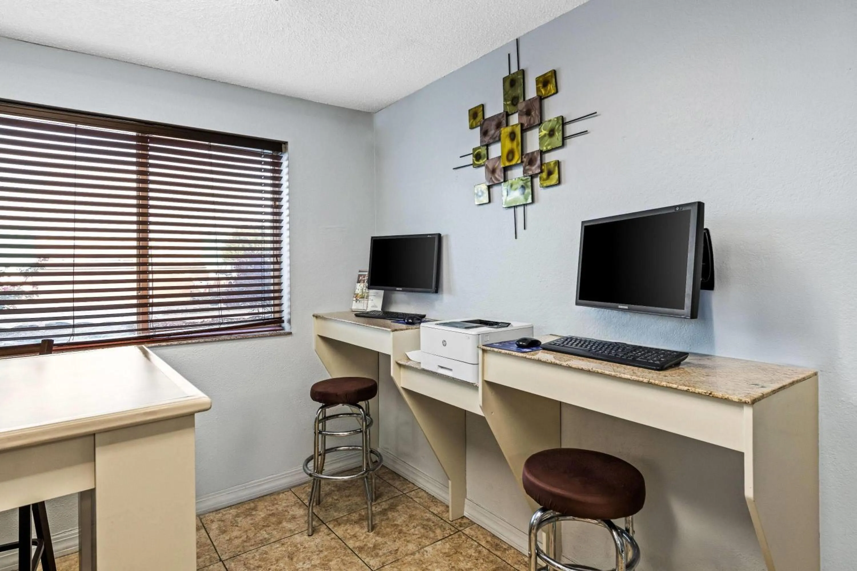 Business facilities in Super 8 by Wyndham Independence Kansas City