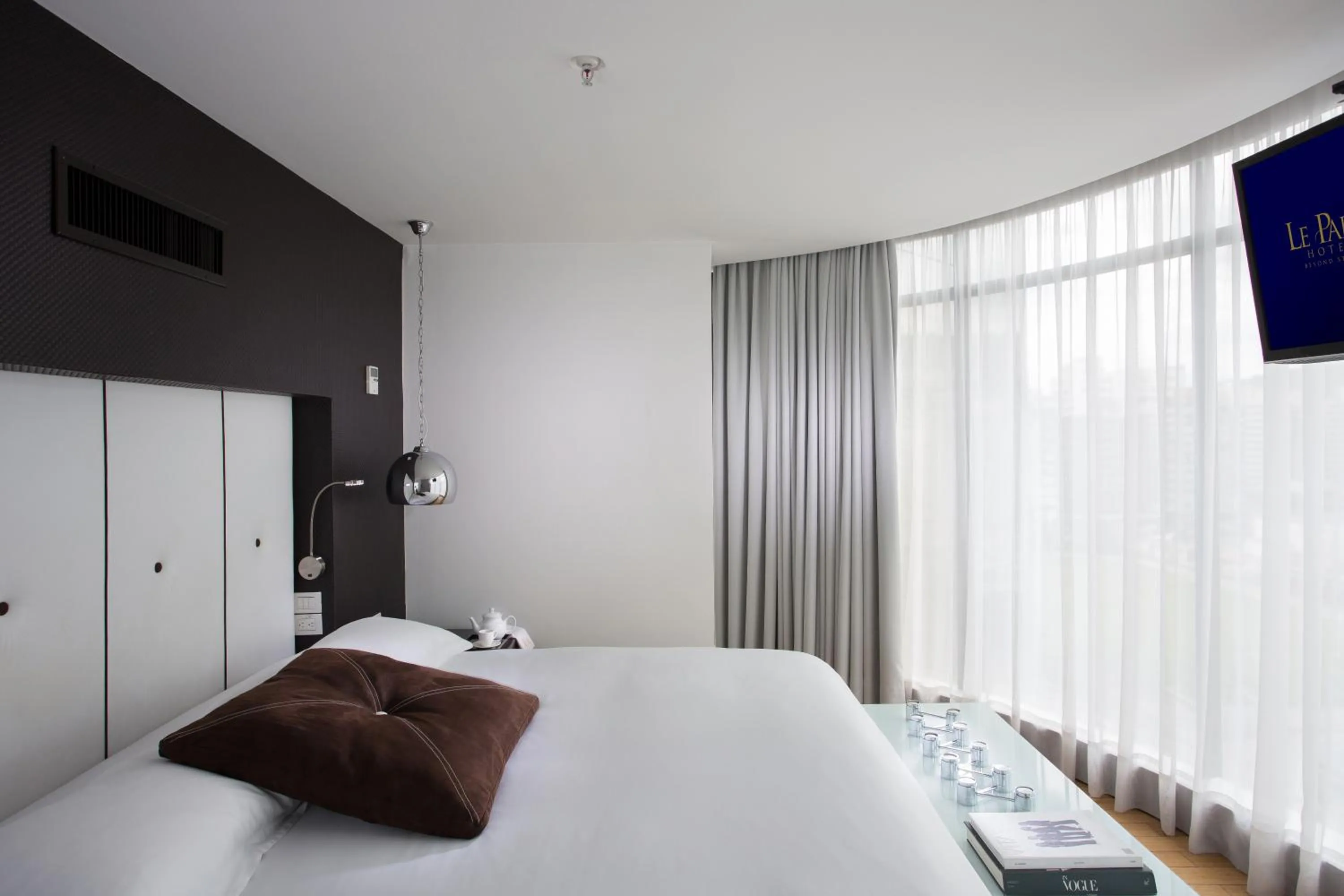 Bed in Le Parc Hotel, Beyond Stars