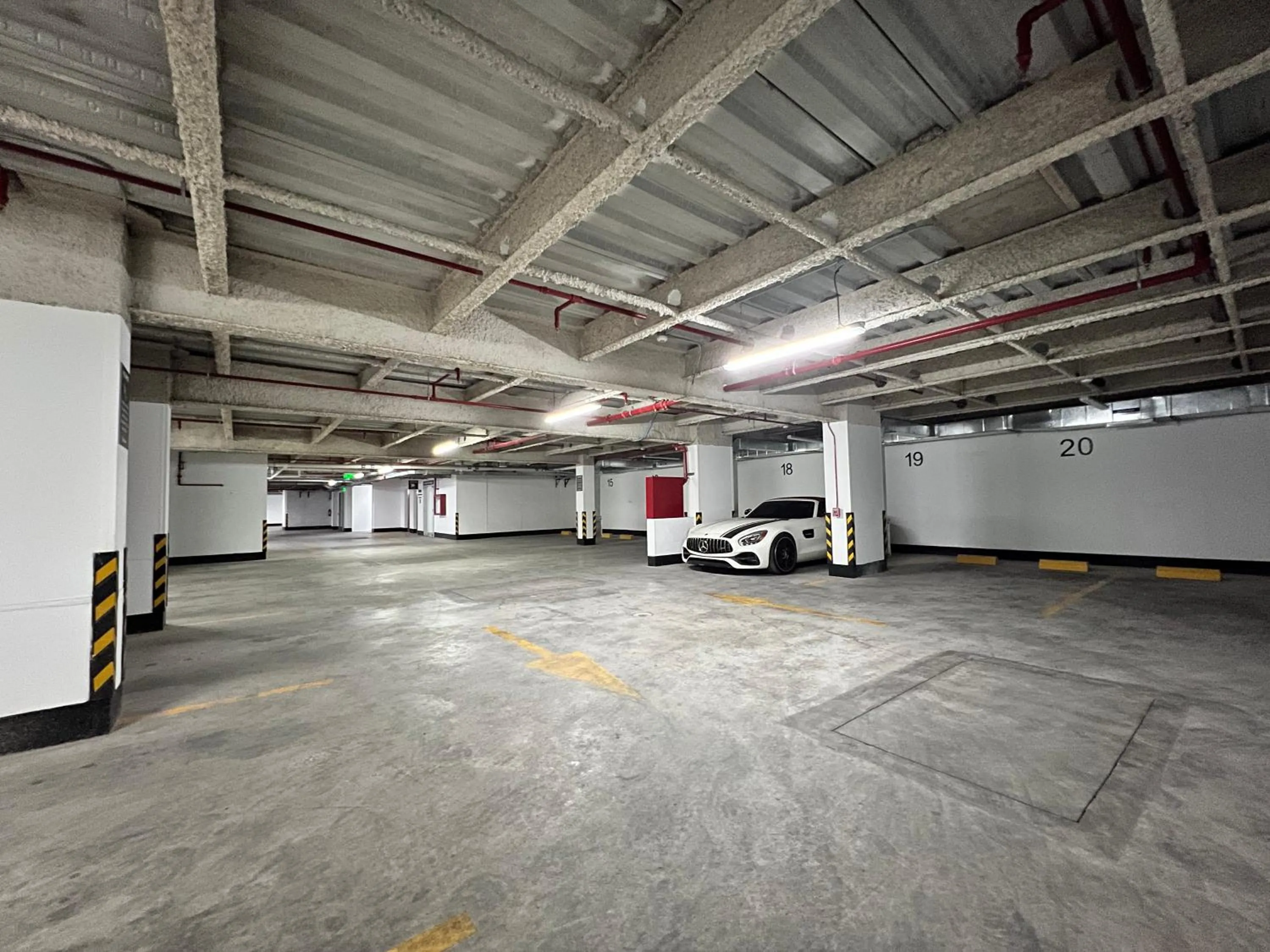 Parking in Le Parc Hotel, Beyond Stars