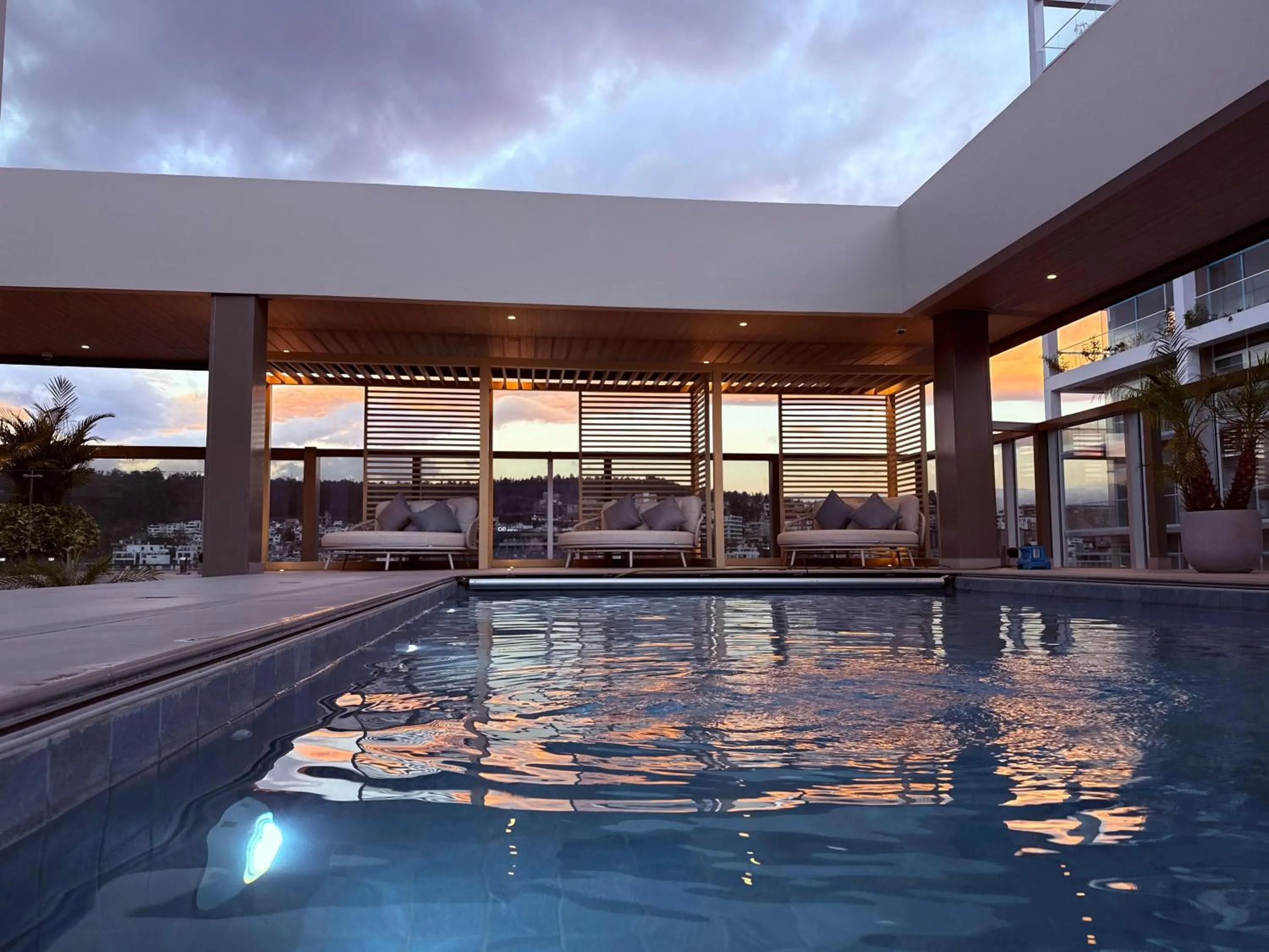 Day in Le Parc Hotel, Beyond Stars