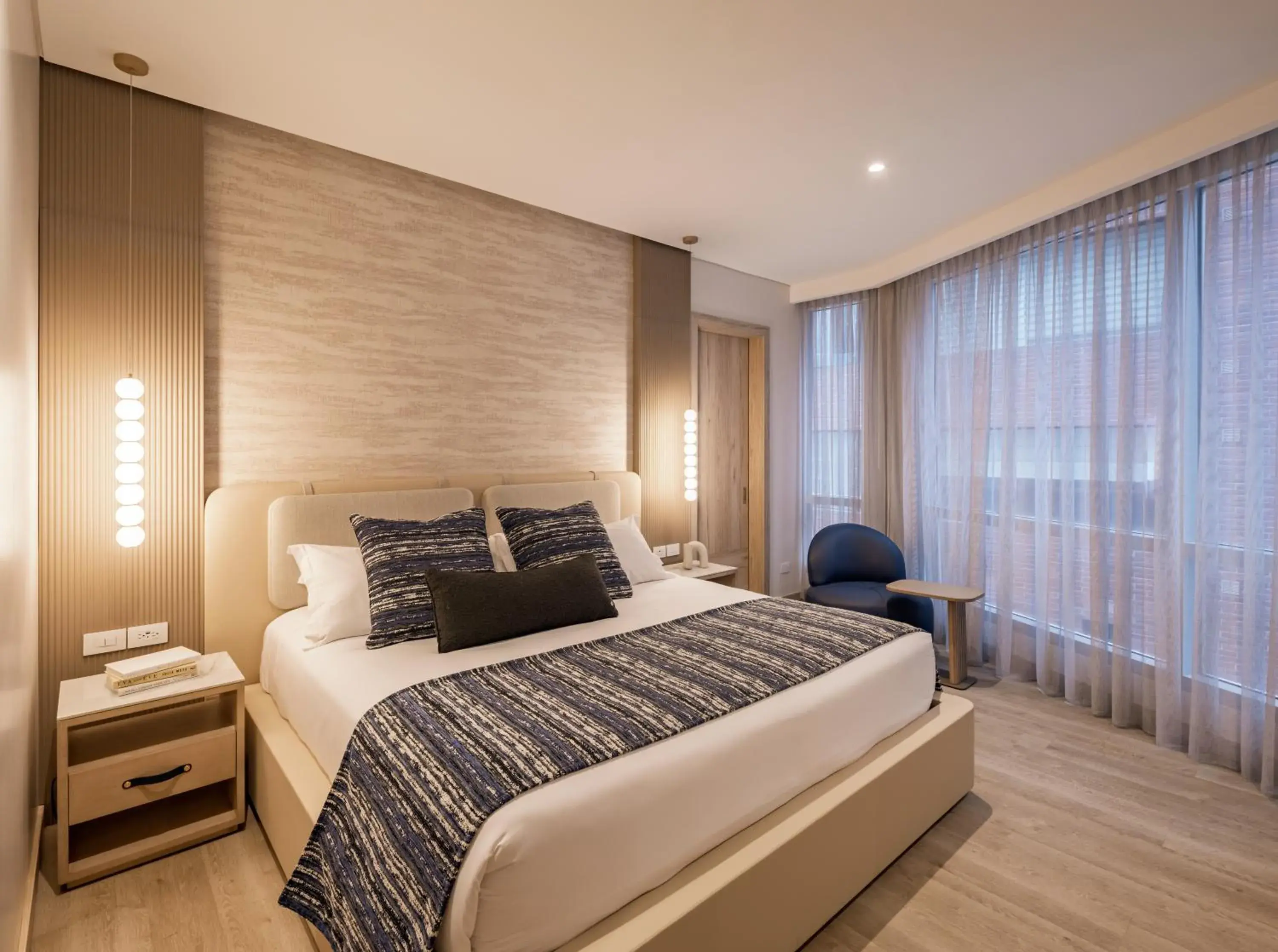 Superior Single Room in Le Parc Hotel, Beyond Stars Superior Single Room in Le Parc Hotel, Beyond Stars