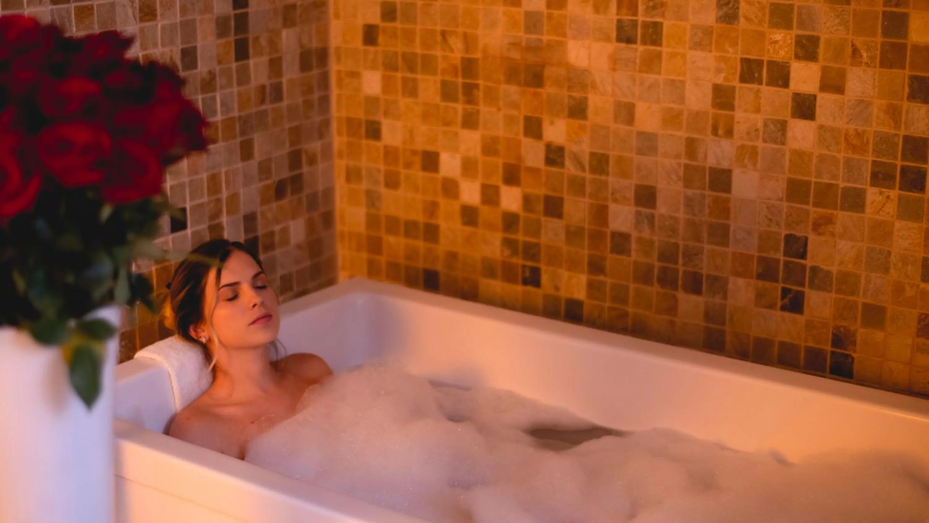 Hot Tub in Le Parc Hotel, Beyond Stars