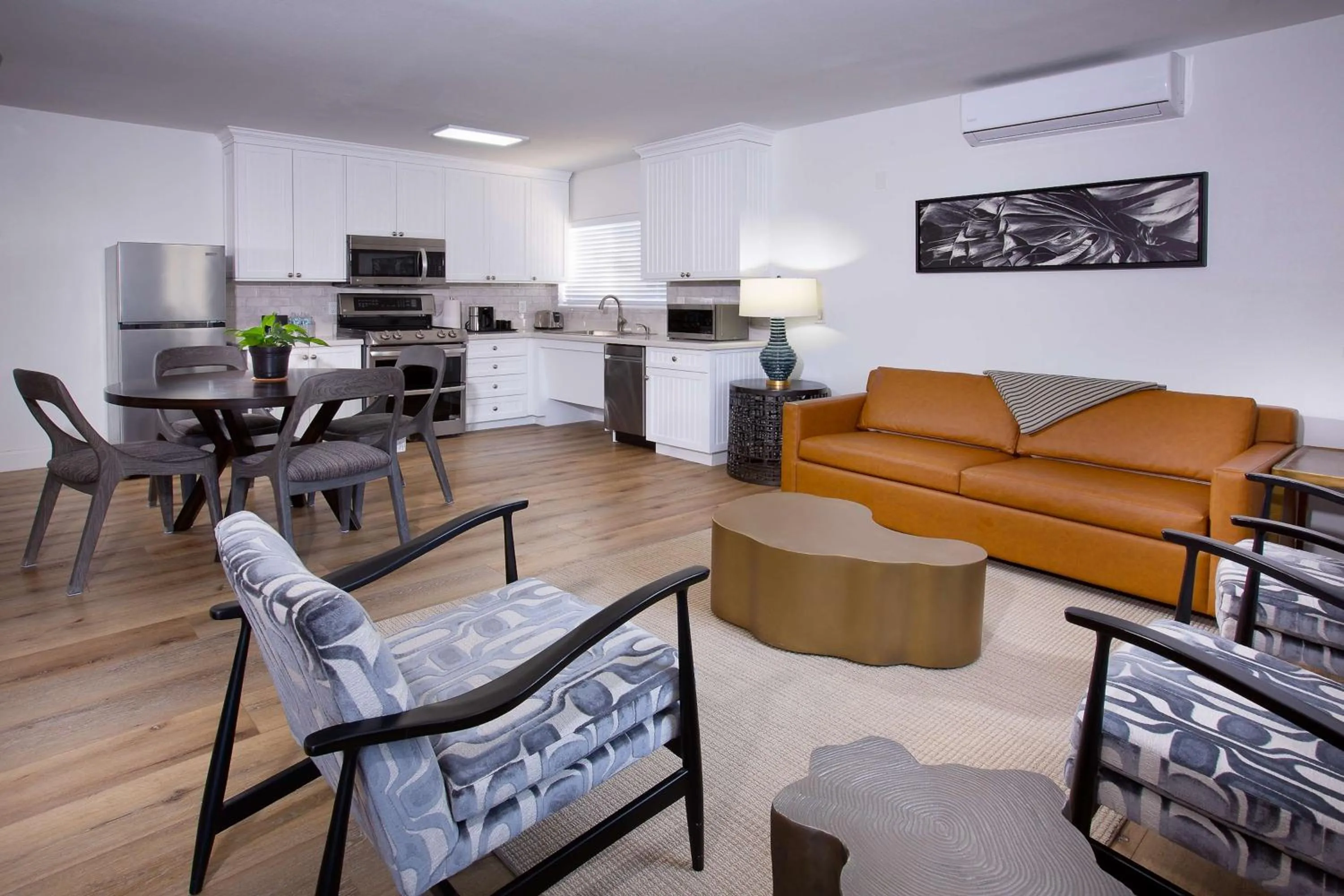 Photo of the whole room in West Beach Inn, a Coast Hotel