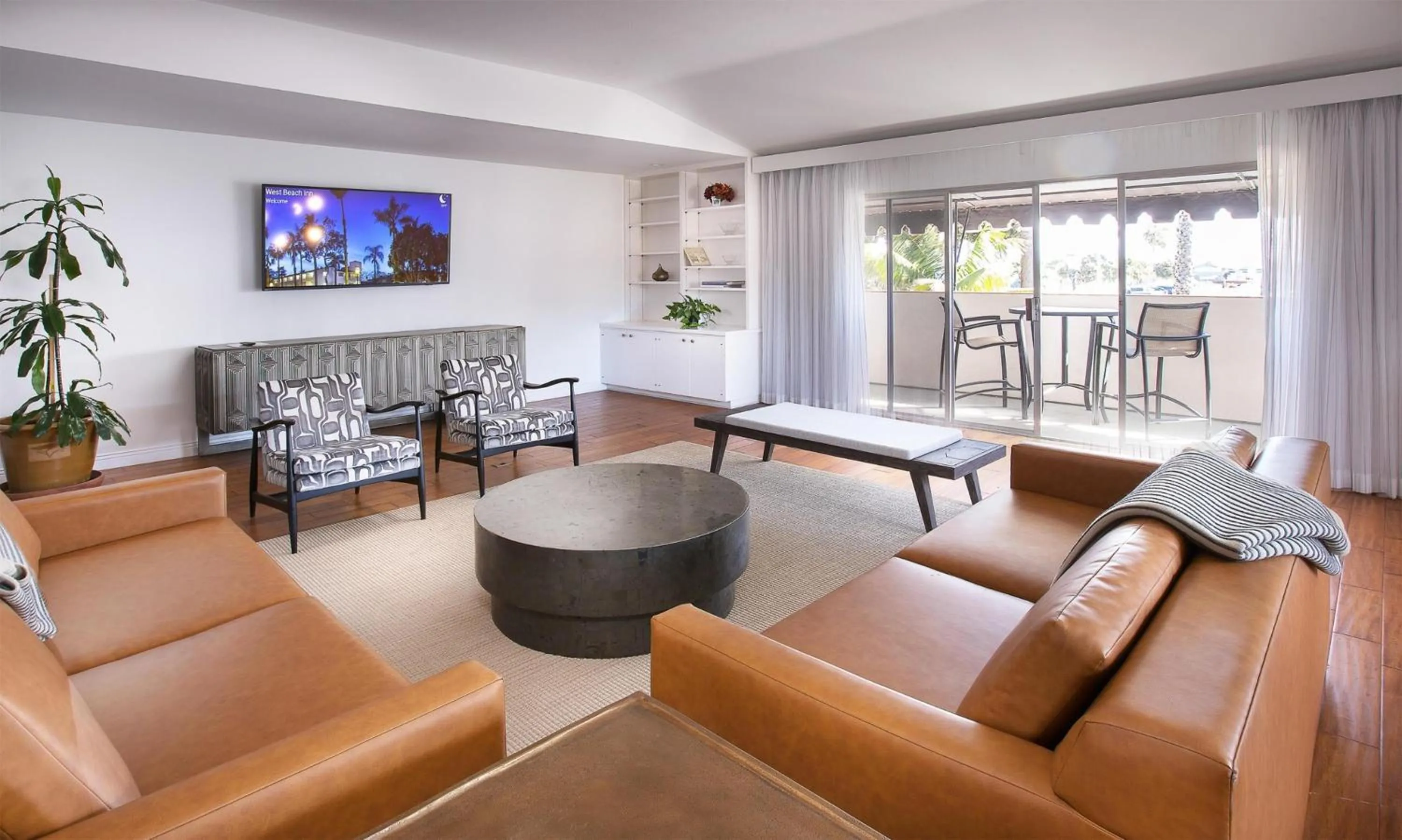 Photo of the whole room in West Beach Inn, a Coast Hotel