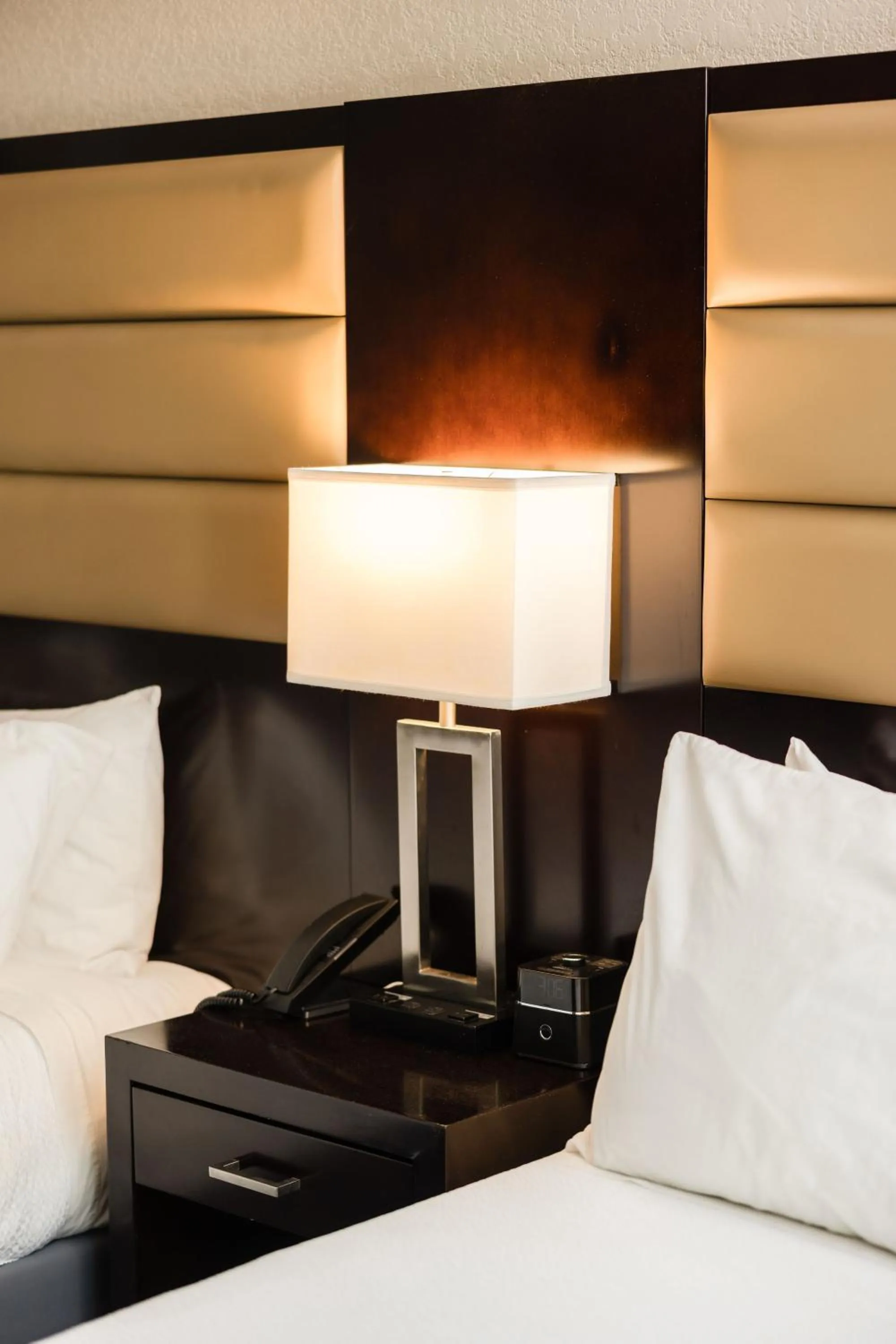 Bed in Inn at Highway 1