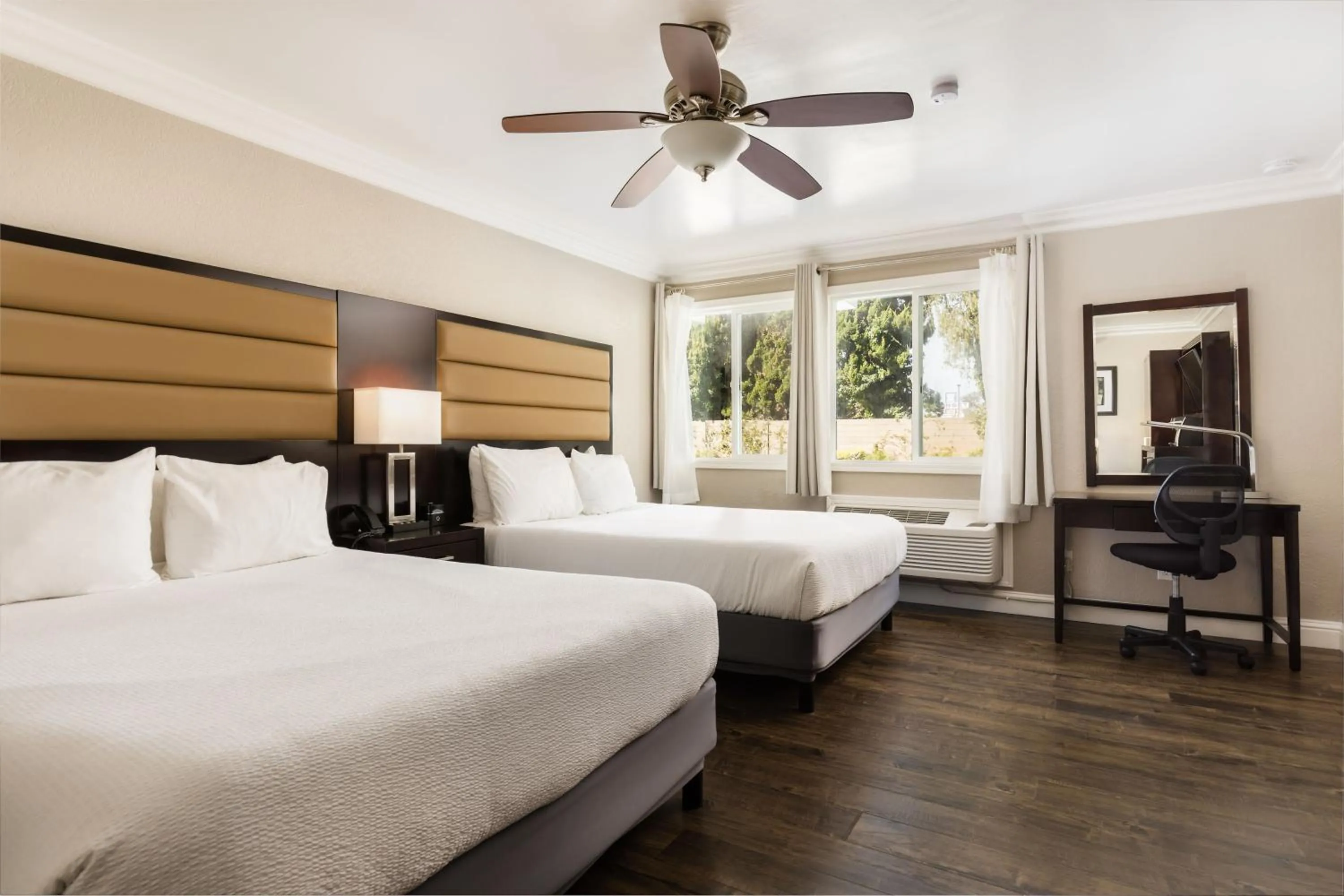 Bed in Inn at Highway 1