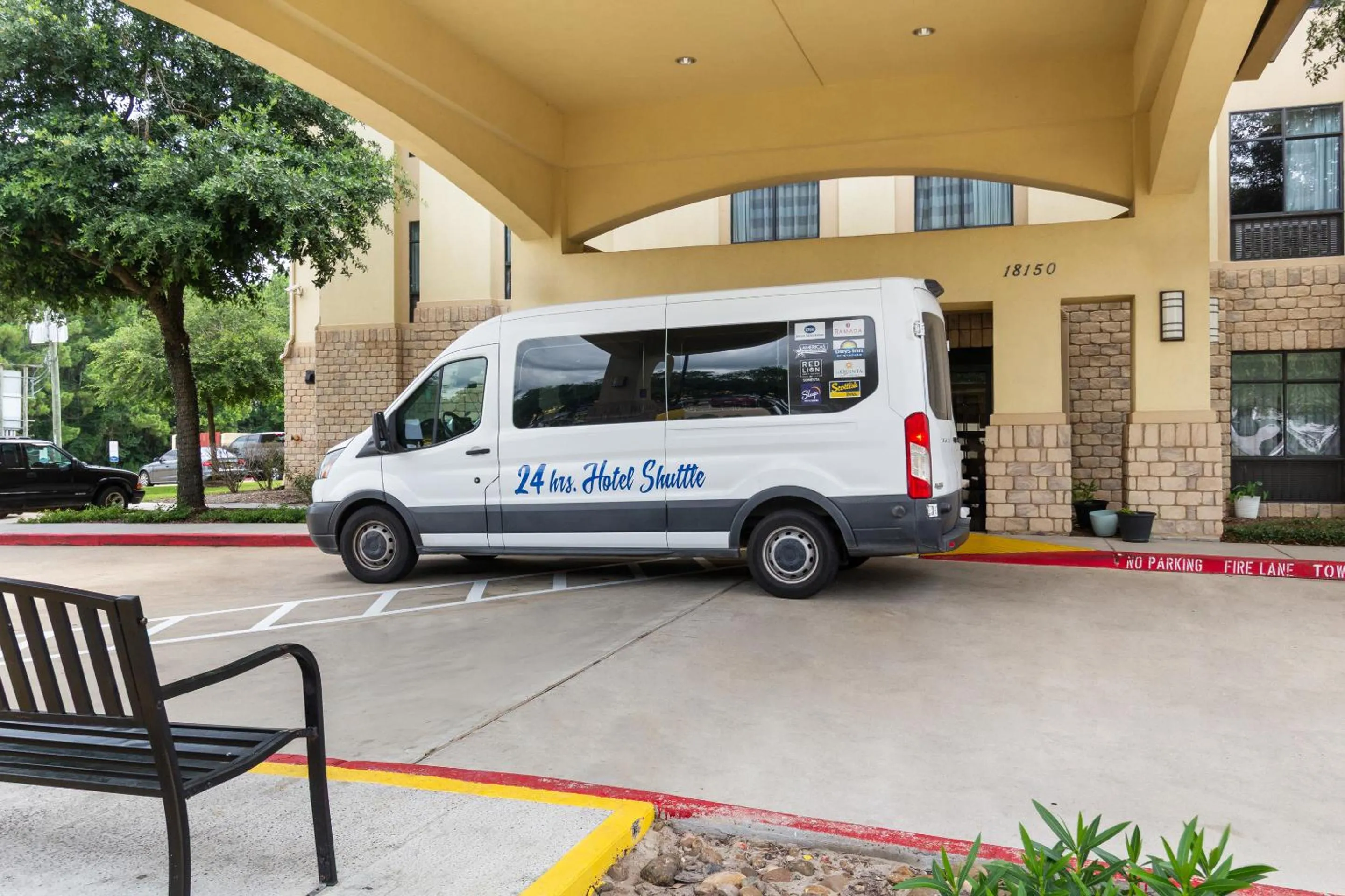 shuttle in Sleep Inn & Suites Bush Intercontinental - IAH East