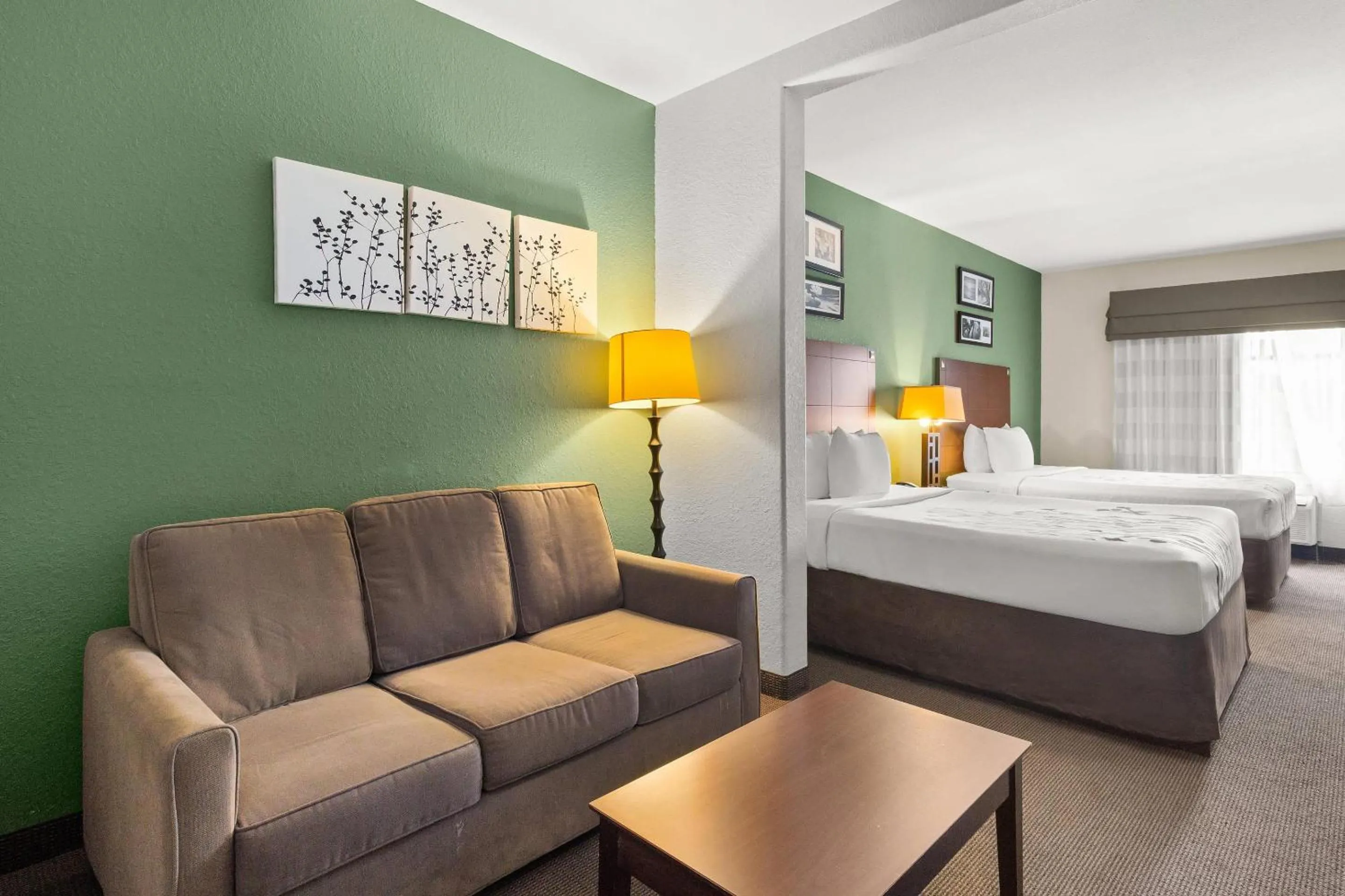 Bedroom, Bed in Sleep Inn & Suites Bush Intercontinental - IAH East