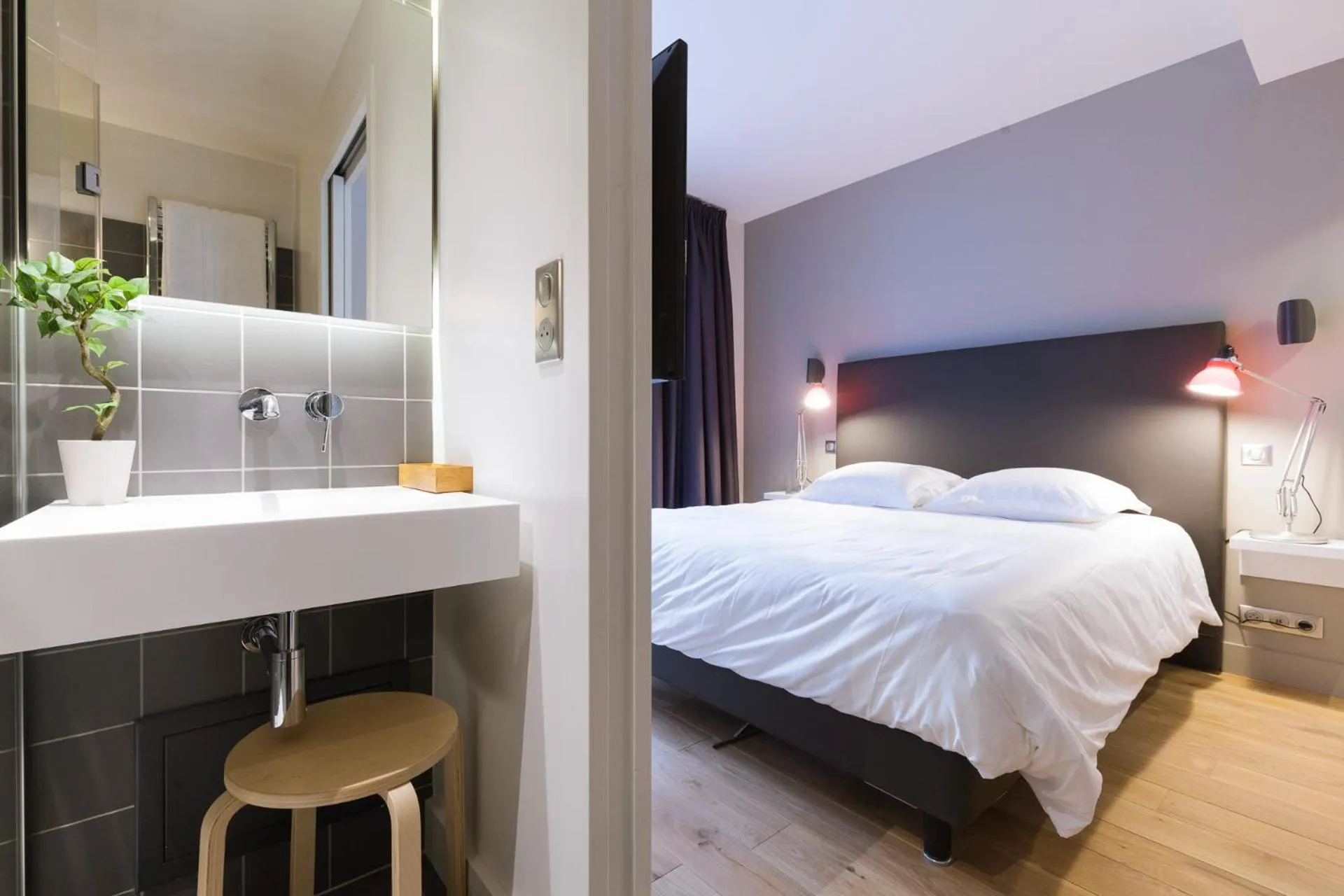 Bed in T2 bis luxe hyper centre piscine