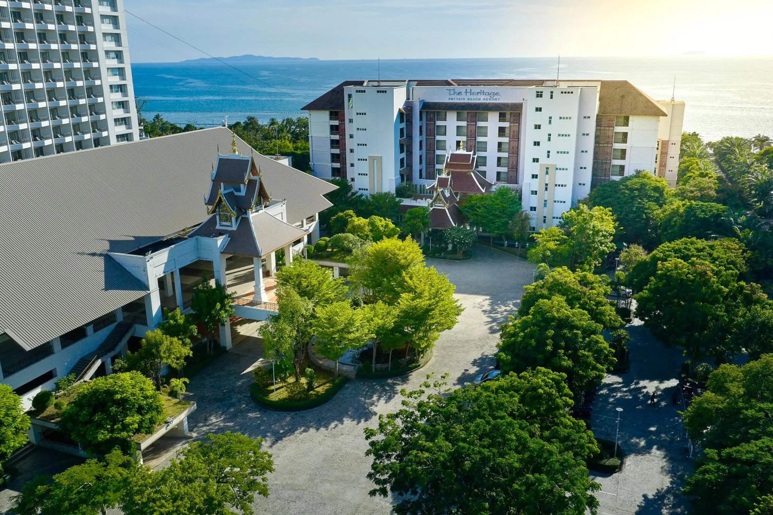 Property building in The Heritage Pattaya Beachfront Resort