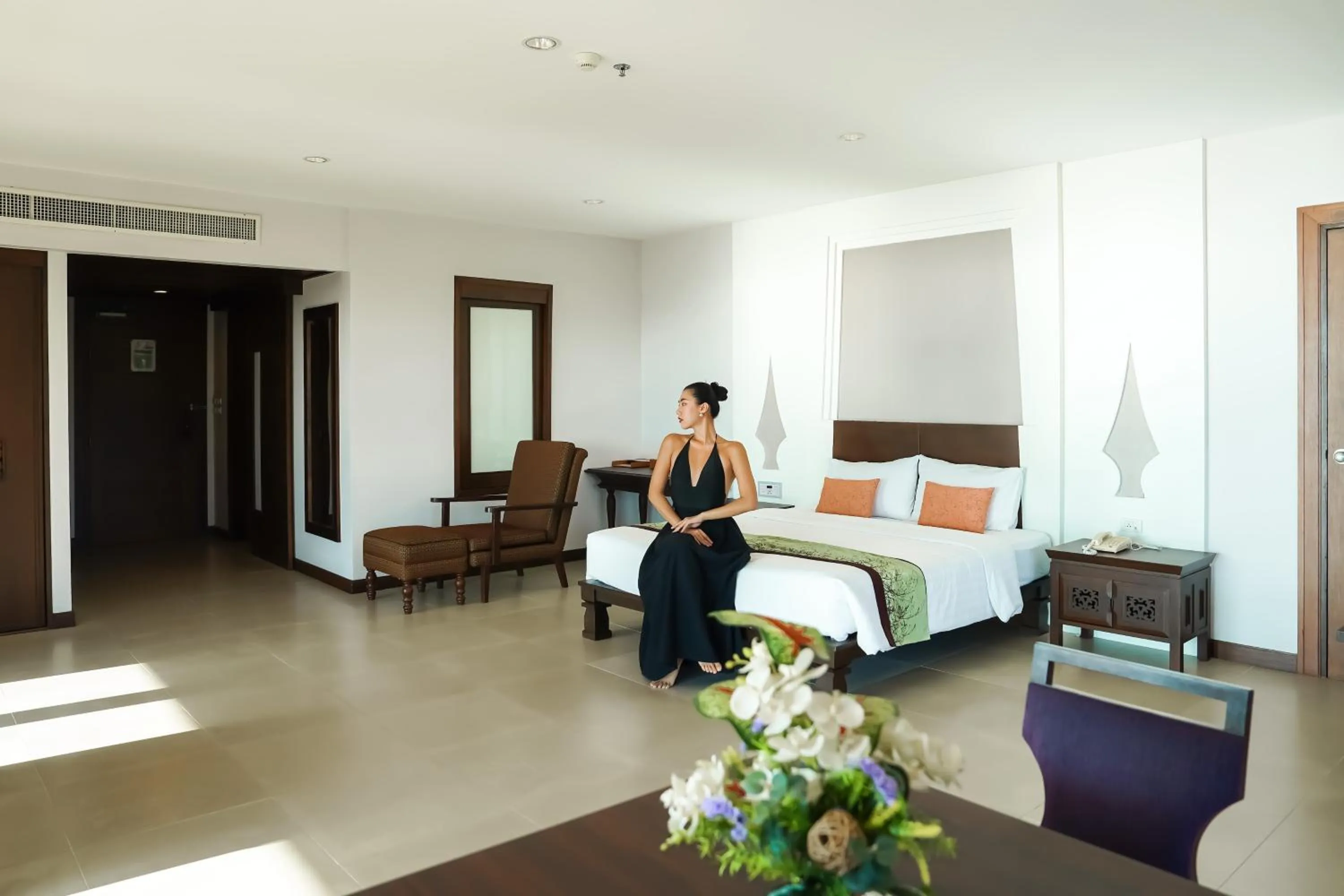 Bedroom, Bed in The Heritage Pattaya Beachfront Resort