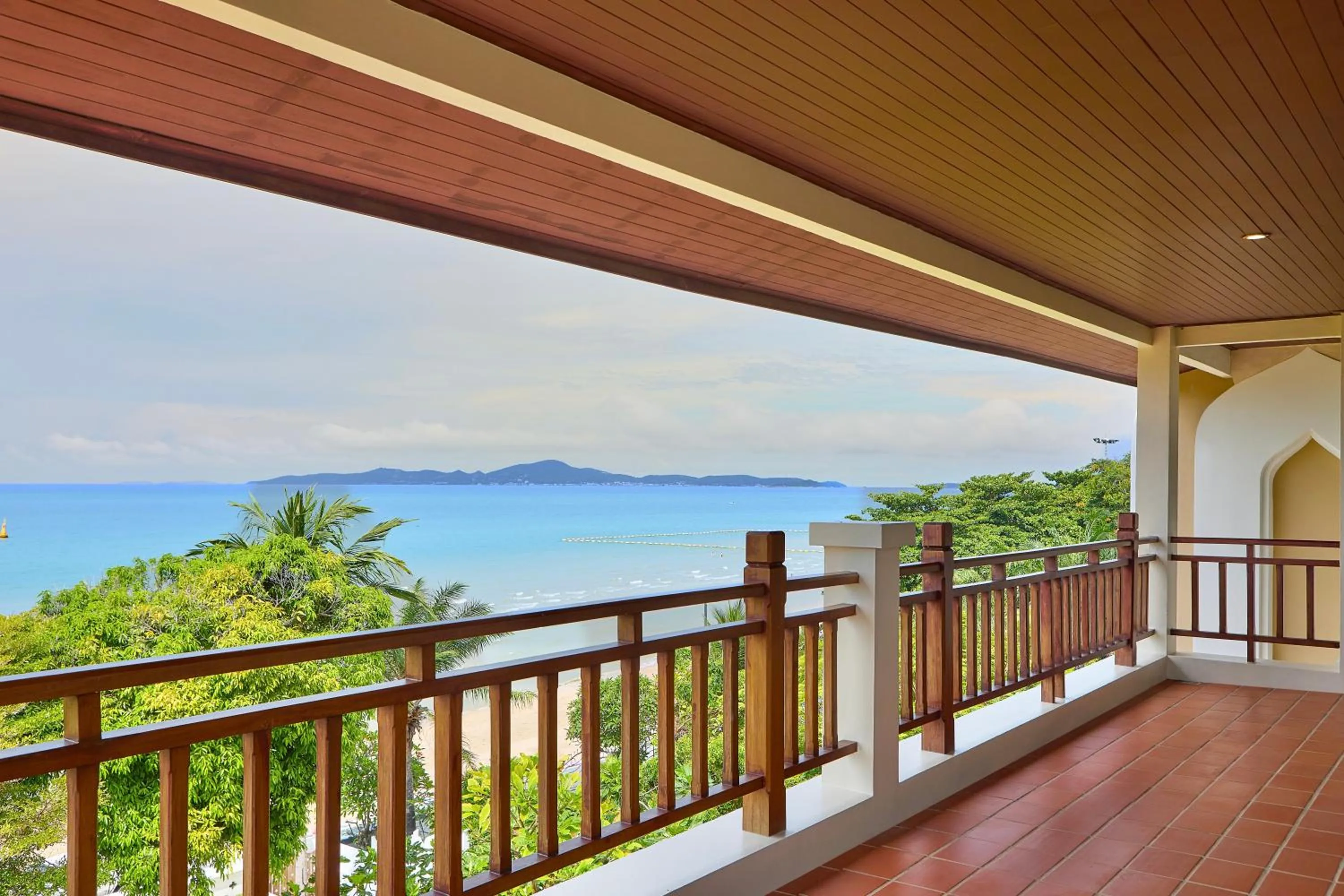 Balcony/Terrace in The Heritage Pattaya Beachfront Resort