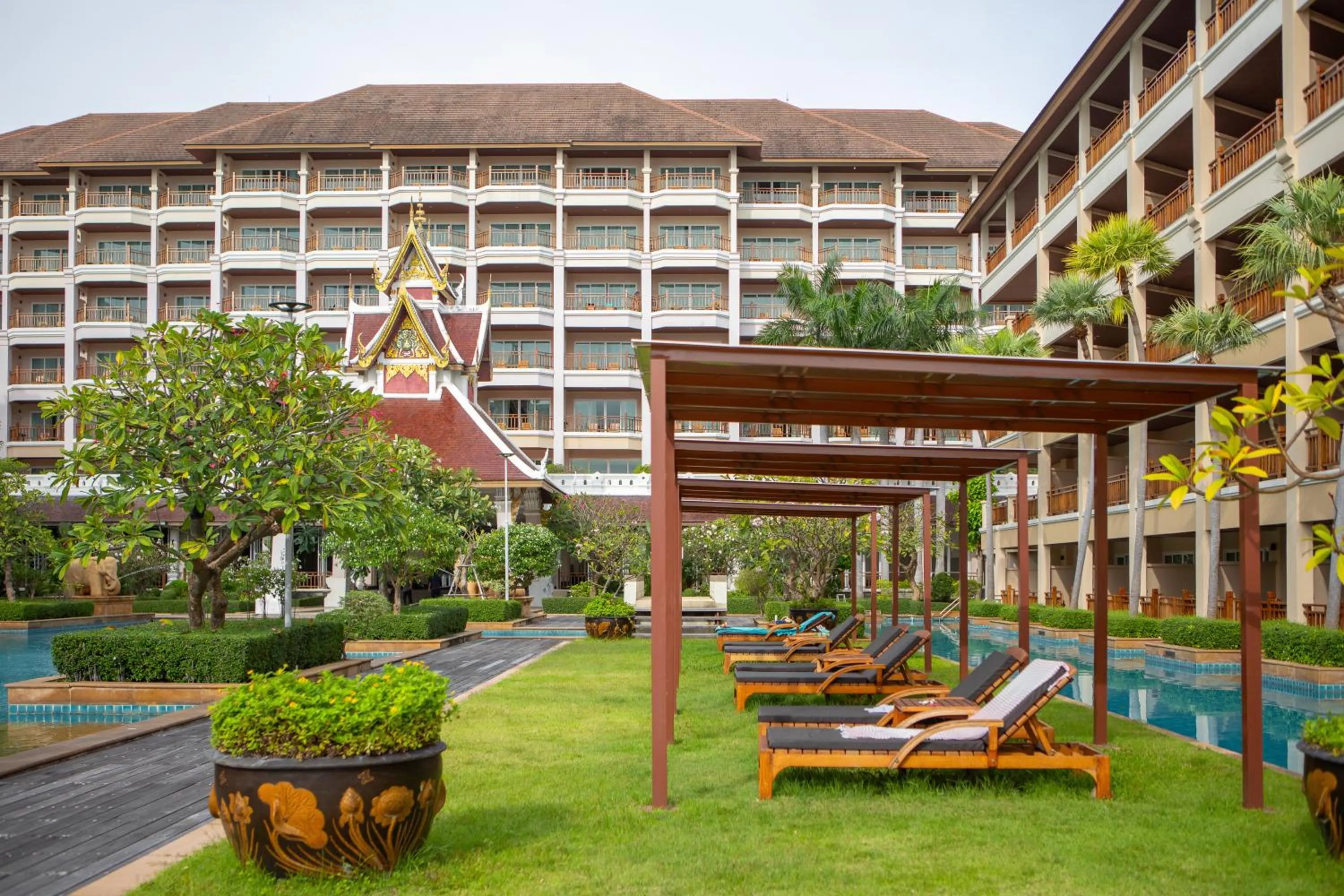 Garden in The Heritage Pattaya Beachfront Resort