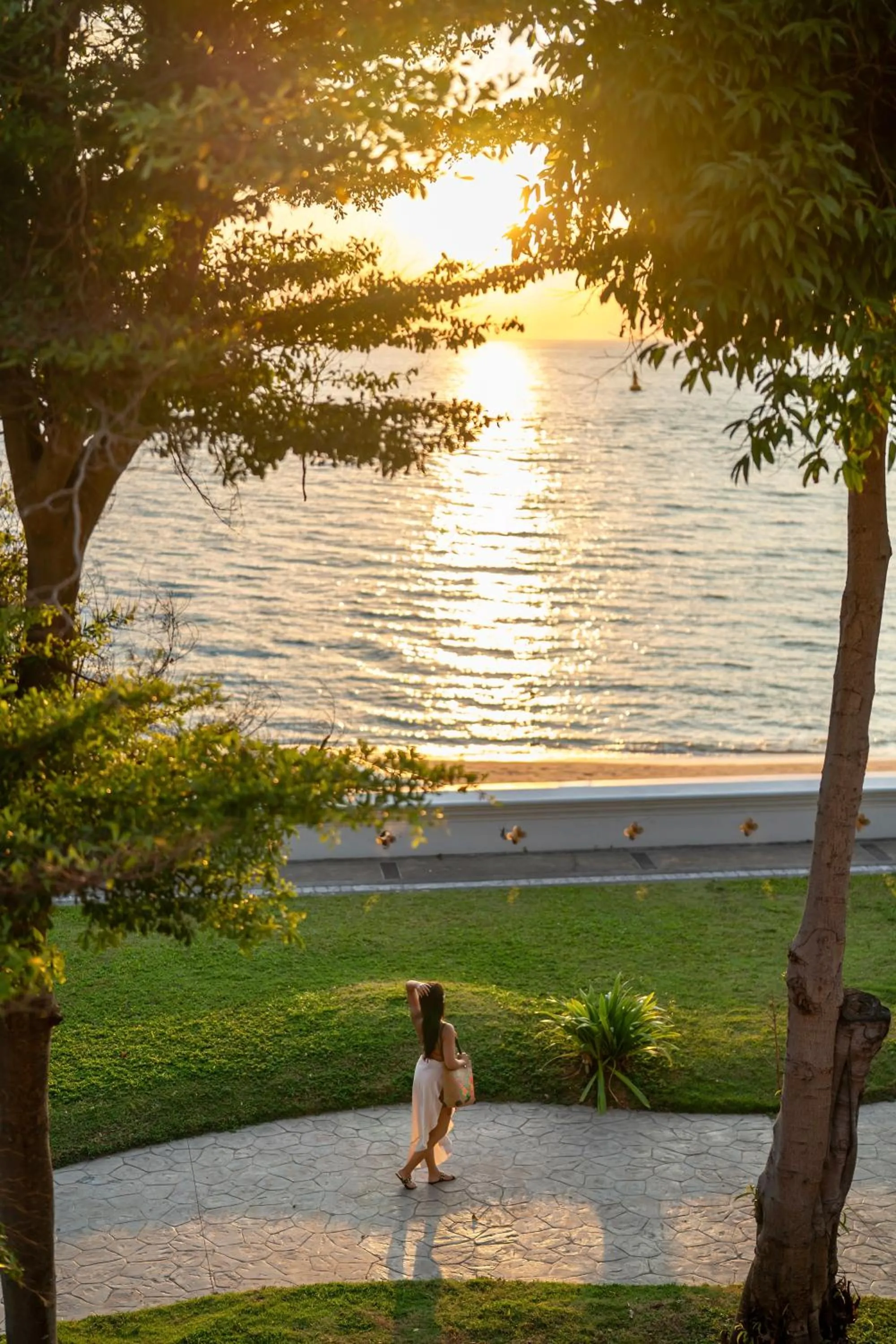 Garden in The Heritage Pattaya Beachfront Resort