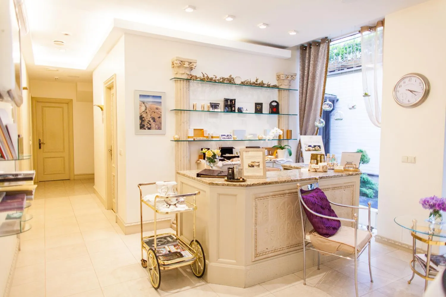 Lobby or reception in TB Palace Hotel & SPA