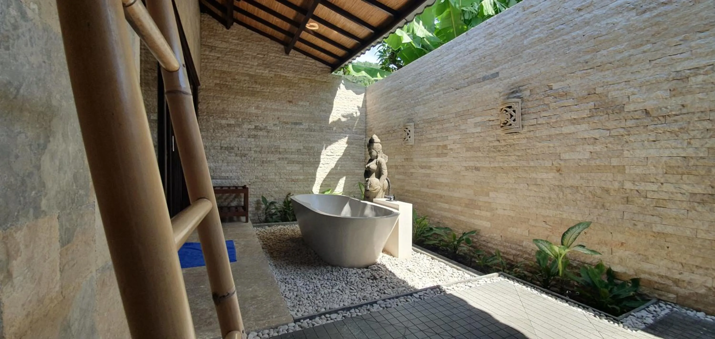 Bathroom in Coral View Villas