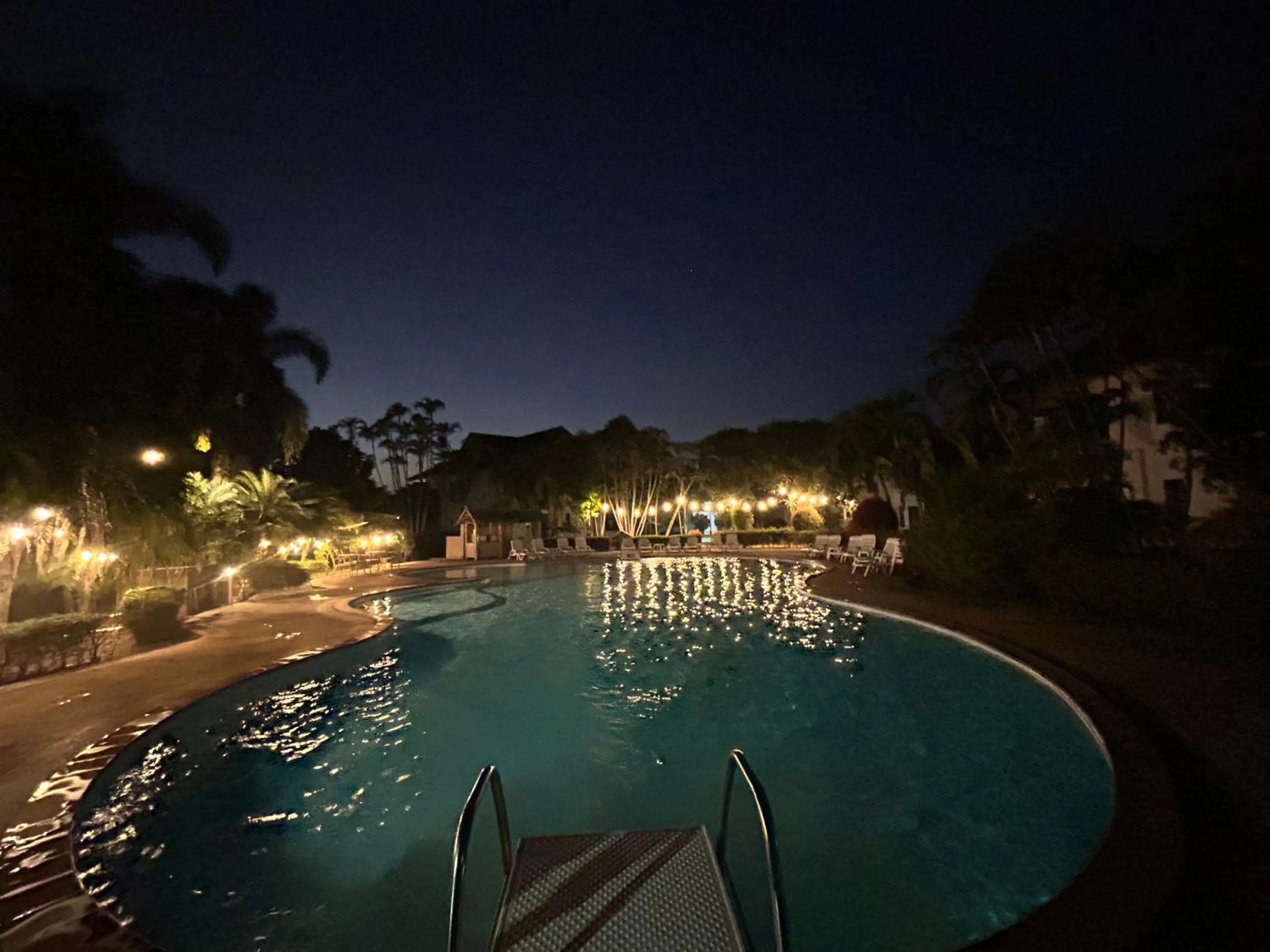 Night in Teak Garden Resort, Chiang Rai