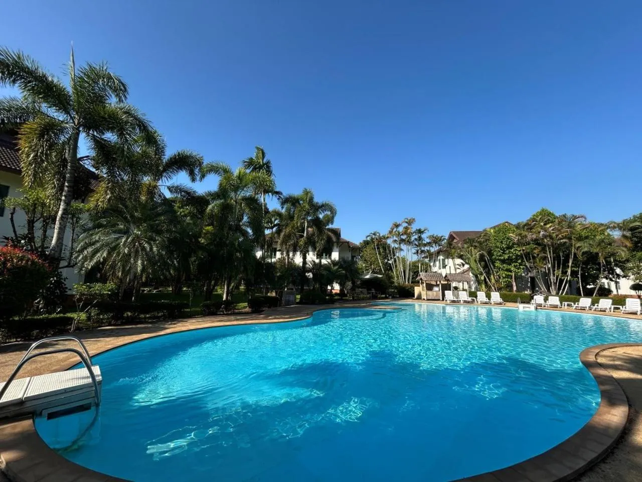 Teak Garden Resort, Chiang Rai