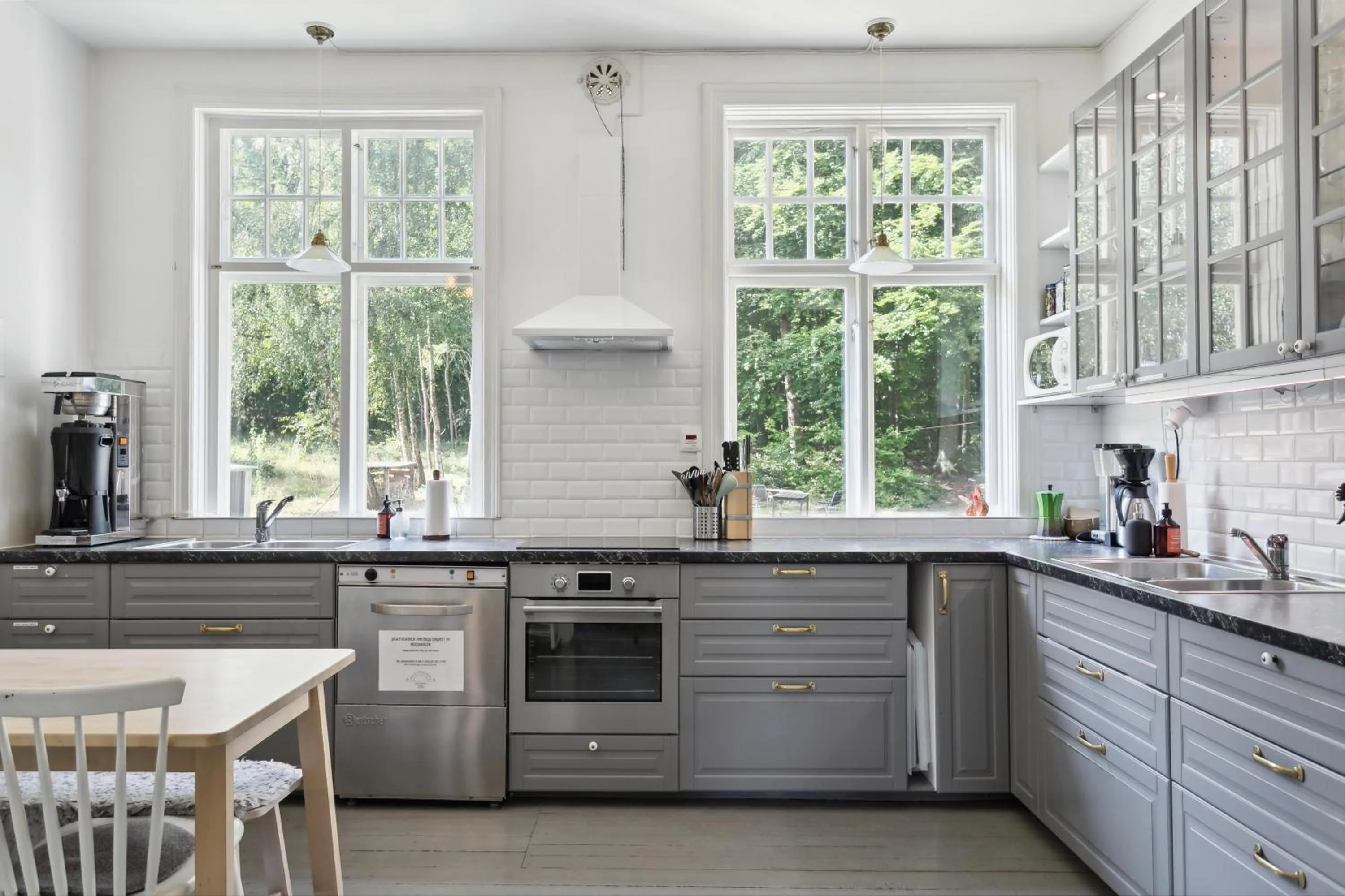Kitchen or kitchenette in STF Villa Söderåsen B&B