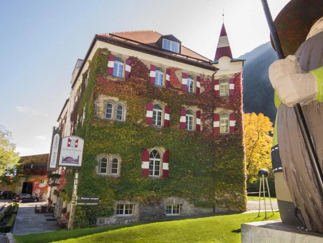 Property building in Hotel Sachsenklemme