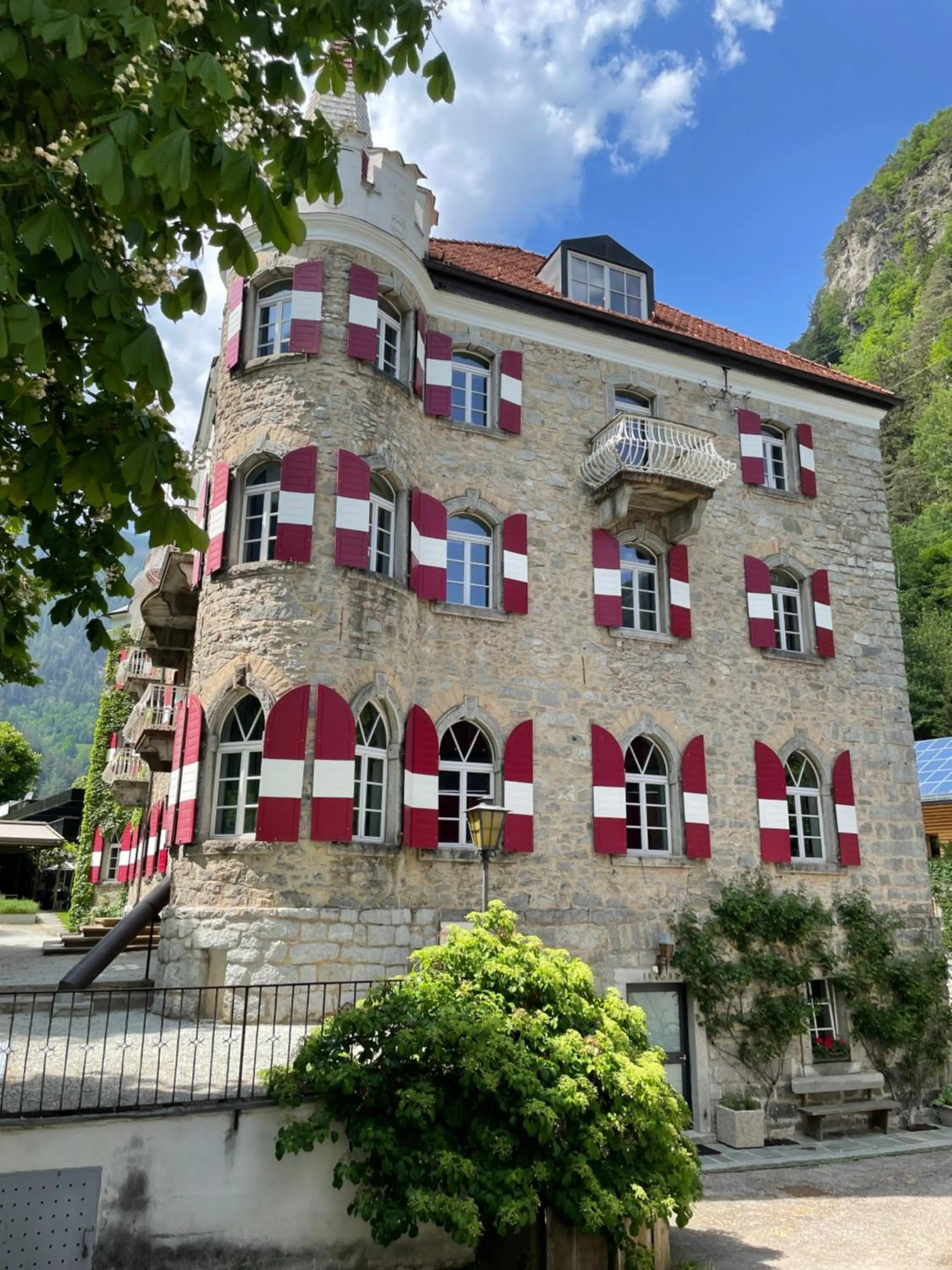 Property building in Hotel Sachsenklemme