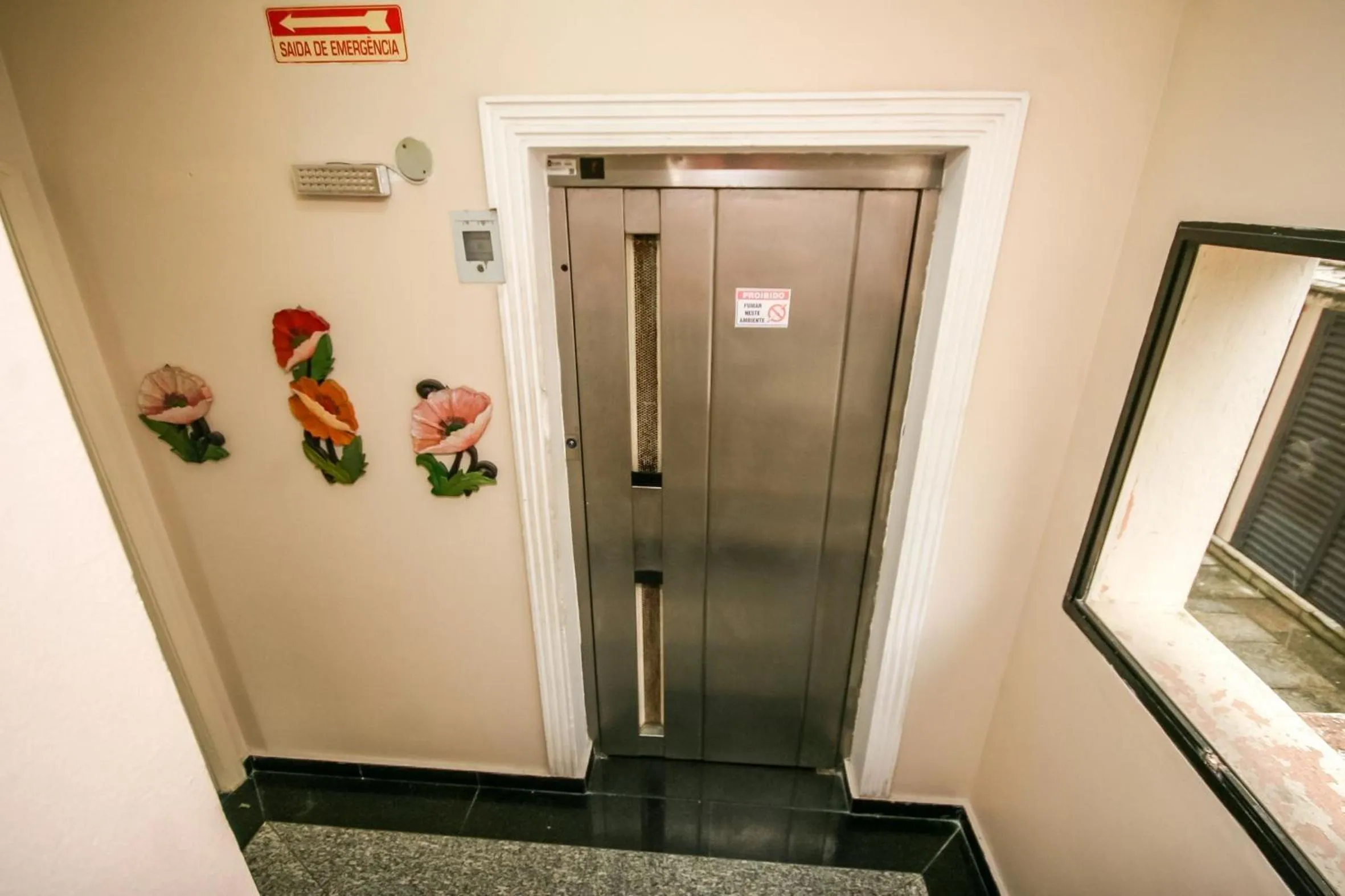 Lobby or reception in Suites Natalia Enseada