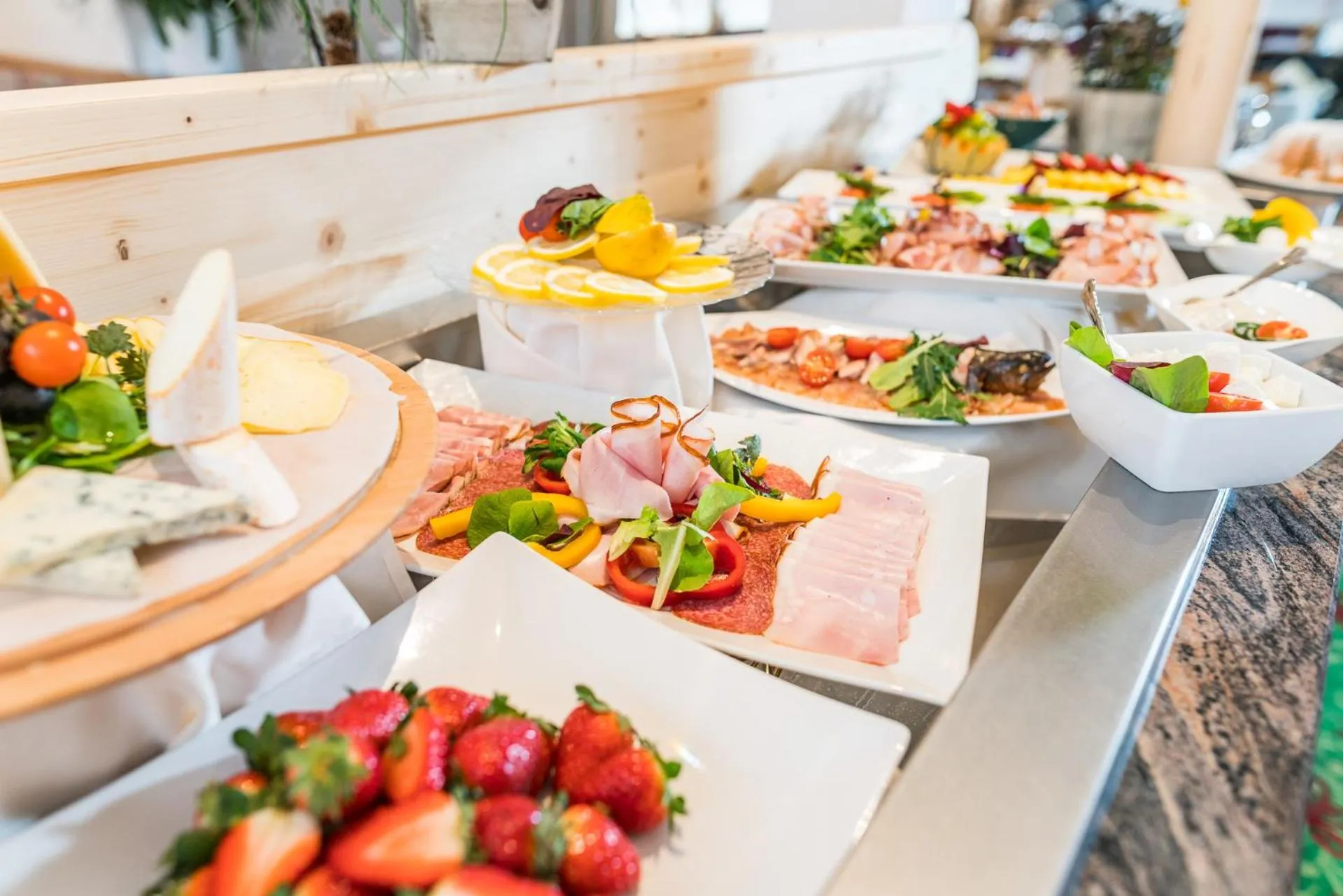 Breakfast in Hotel Sonnalm - SPA,Idyll,Dining