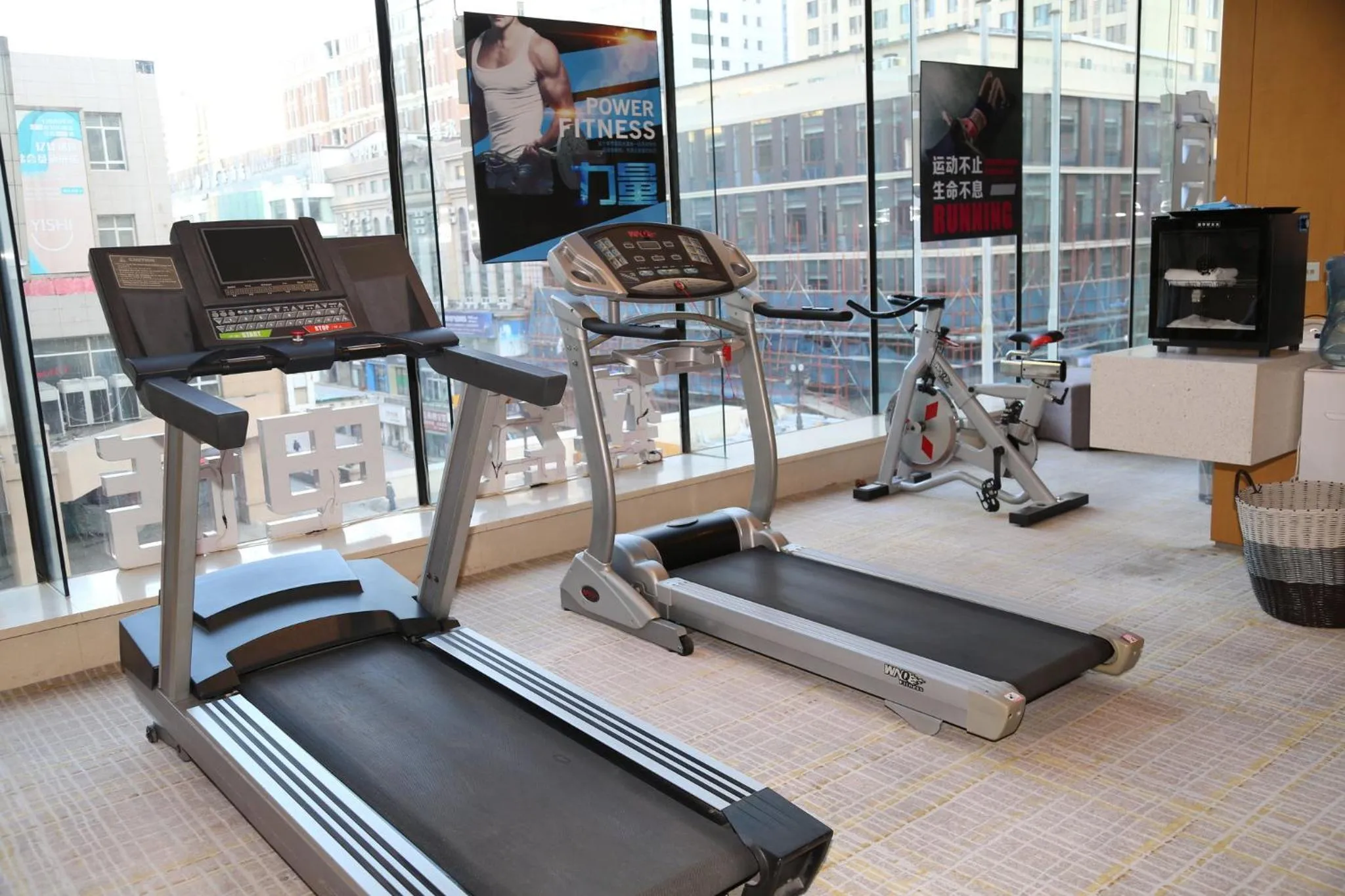 Fitness centre/facilities in Holiday Inn Express City Centre Dalian by IHG