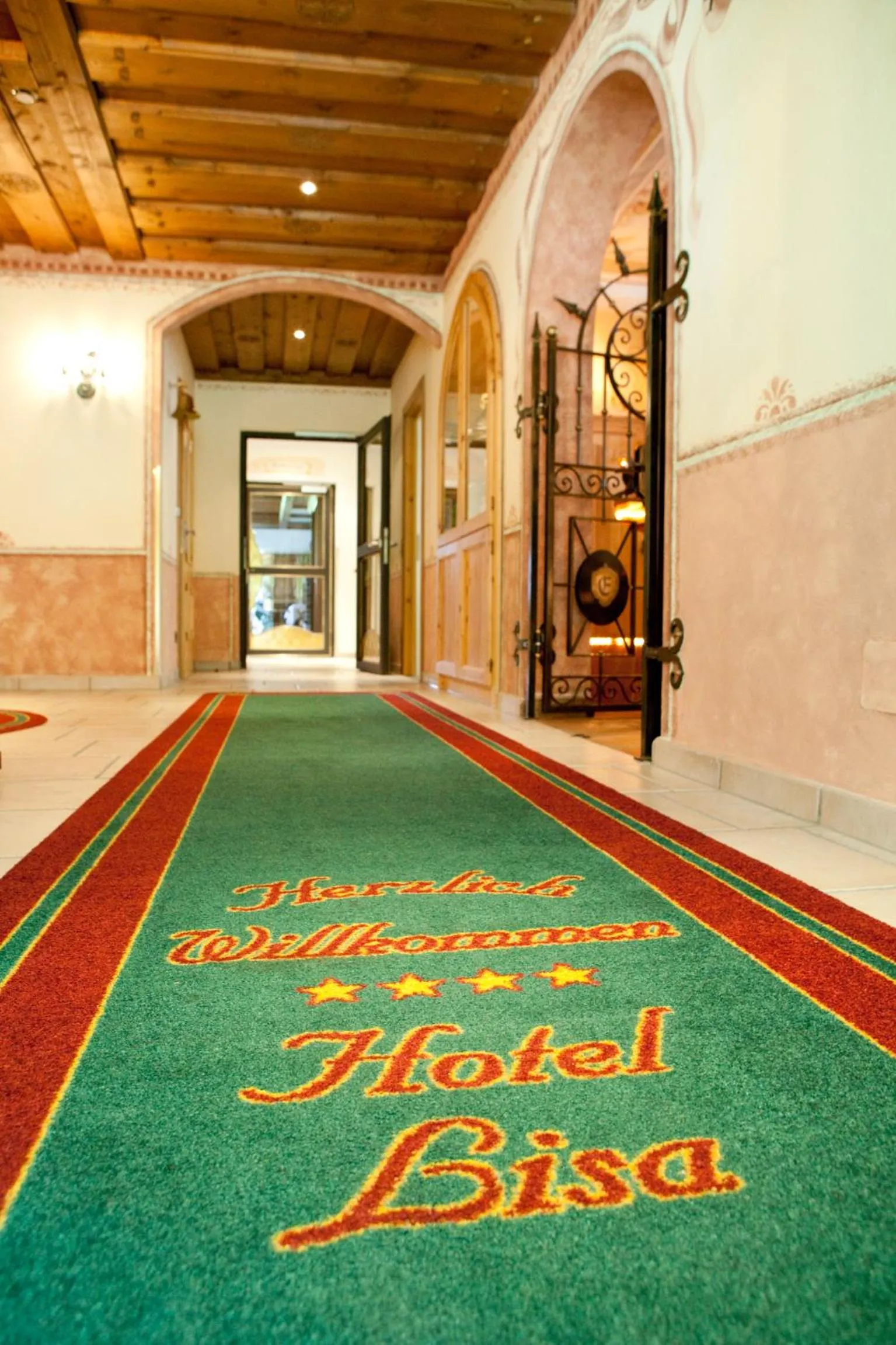 Decorative detail in Hotel Lisa