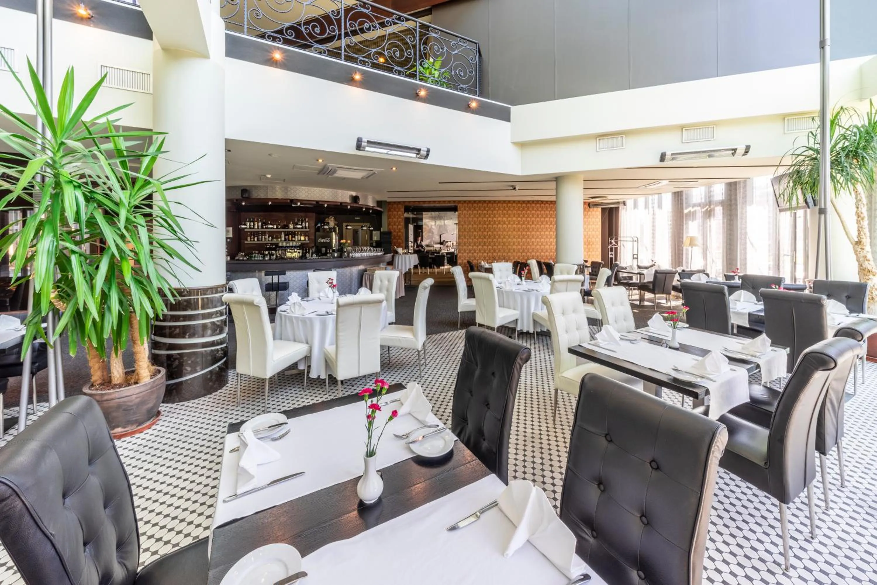 Restaurant/places to eat in Rixwell Elefant Hotel