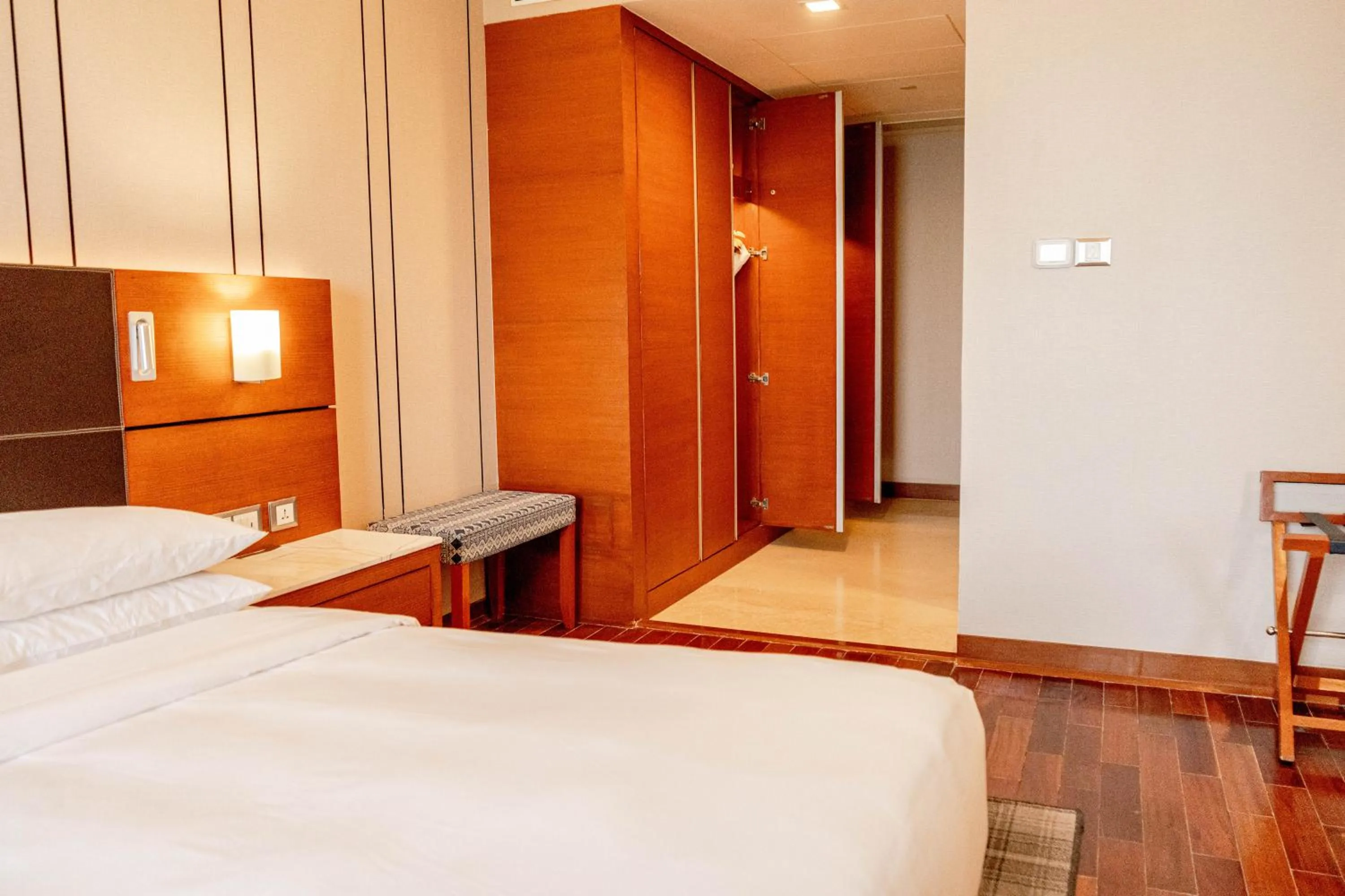 wardrobe, Bed in Hyatt Centric Janakpuri New Delhi