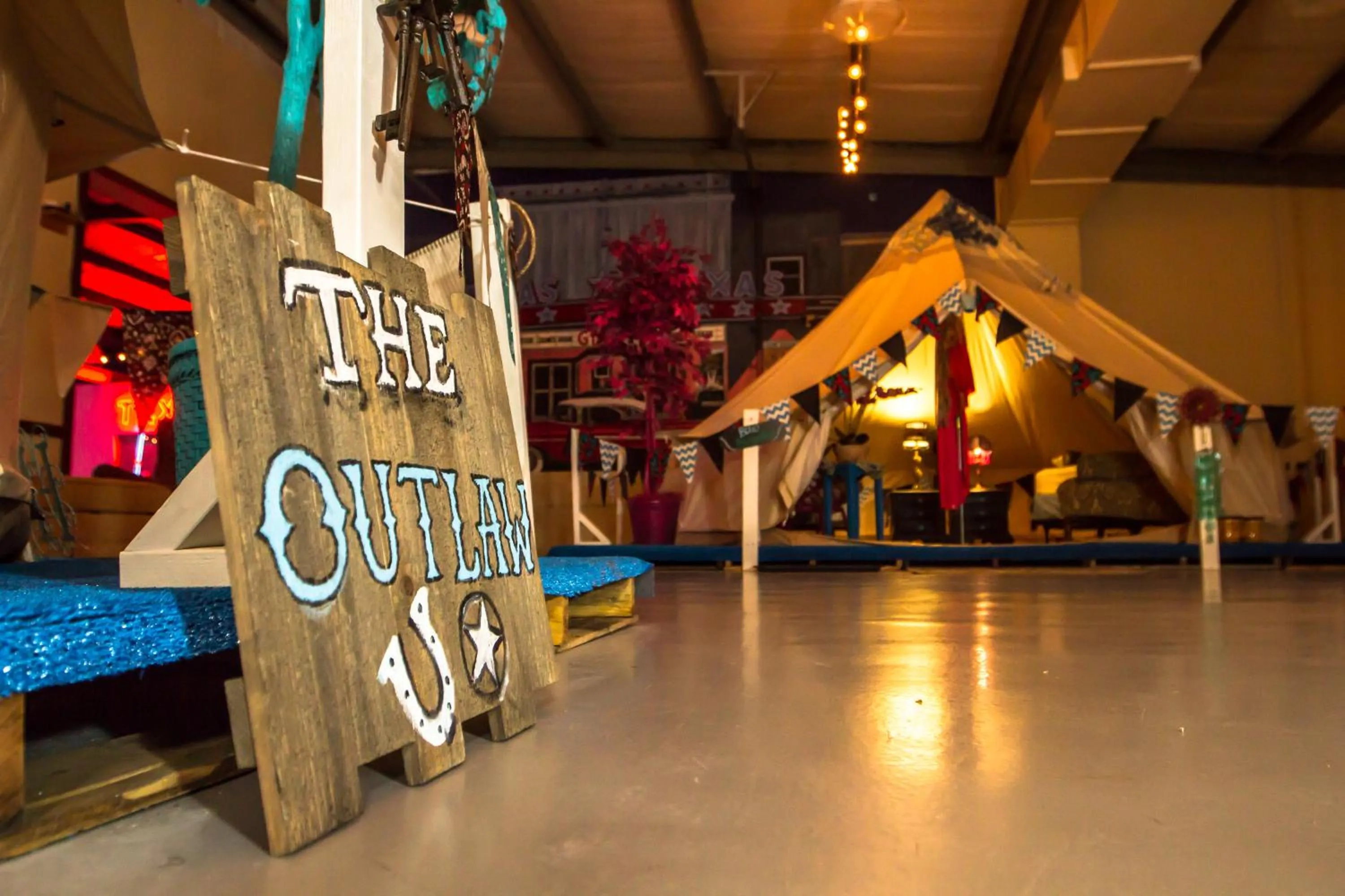 Bedroom in Lone Star Glamp Inn