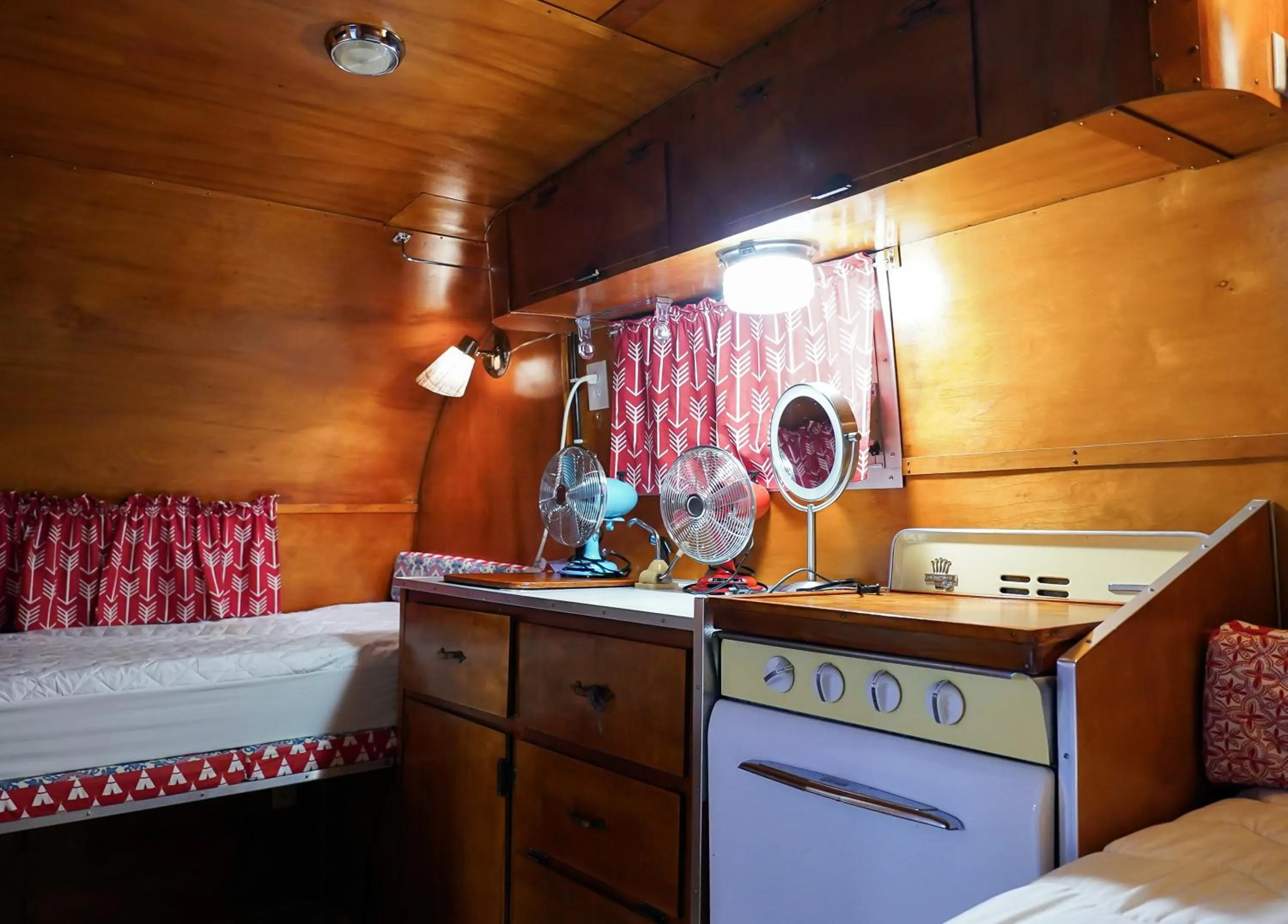 Bedroom, Bed in Lone Star Glamp Inn