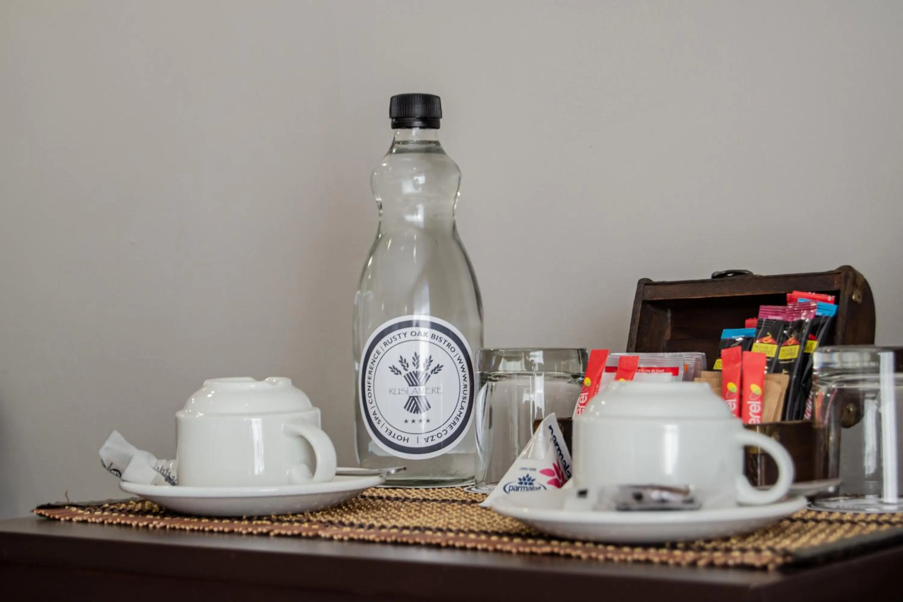 Coffee/tea facilities in Ruslamere Hotel and Conference Centre