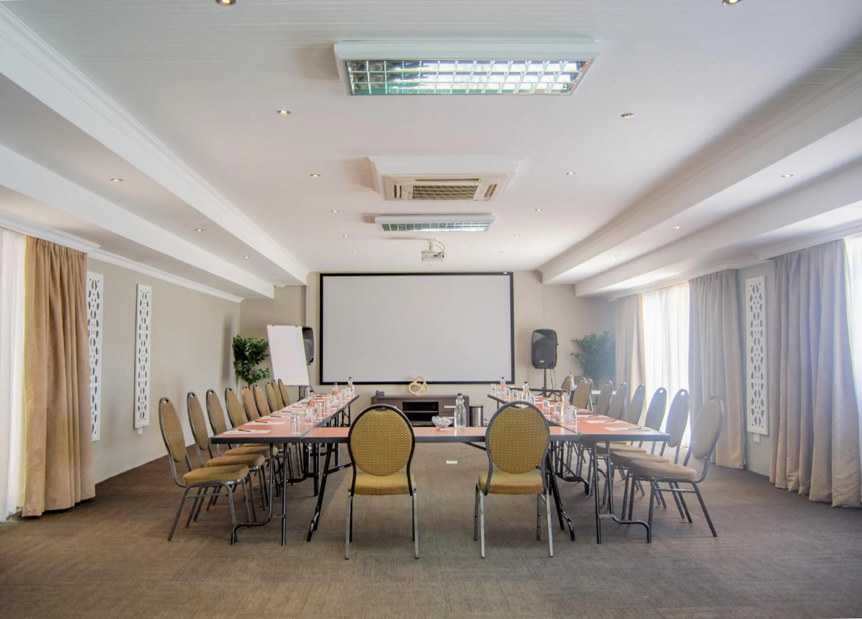Meeting/conference room in Ruslamere Hotel and Conference Centre
