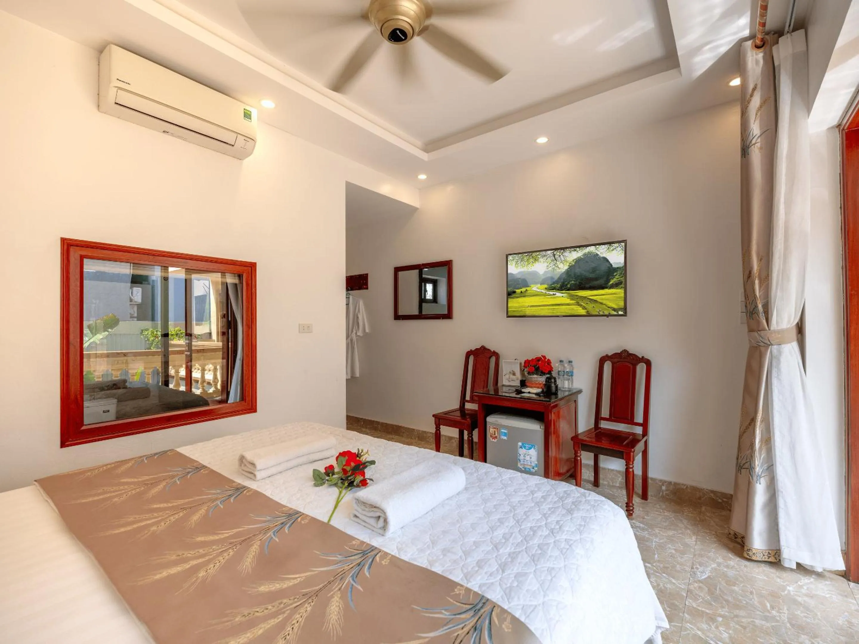 Bedroom, Bed in Lys Homestay