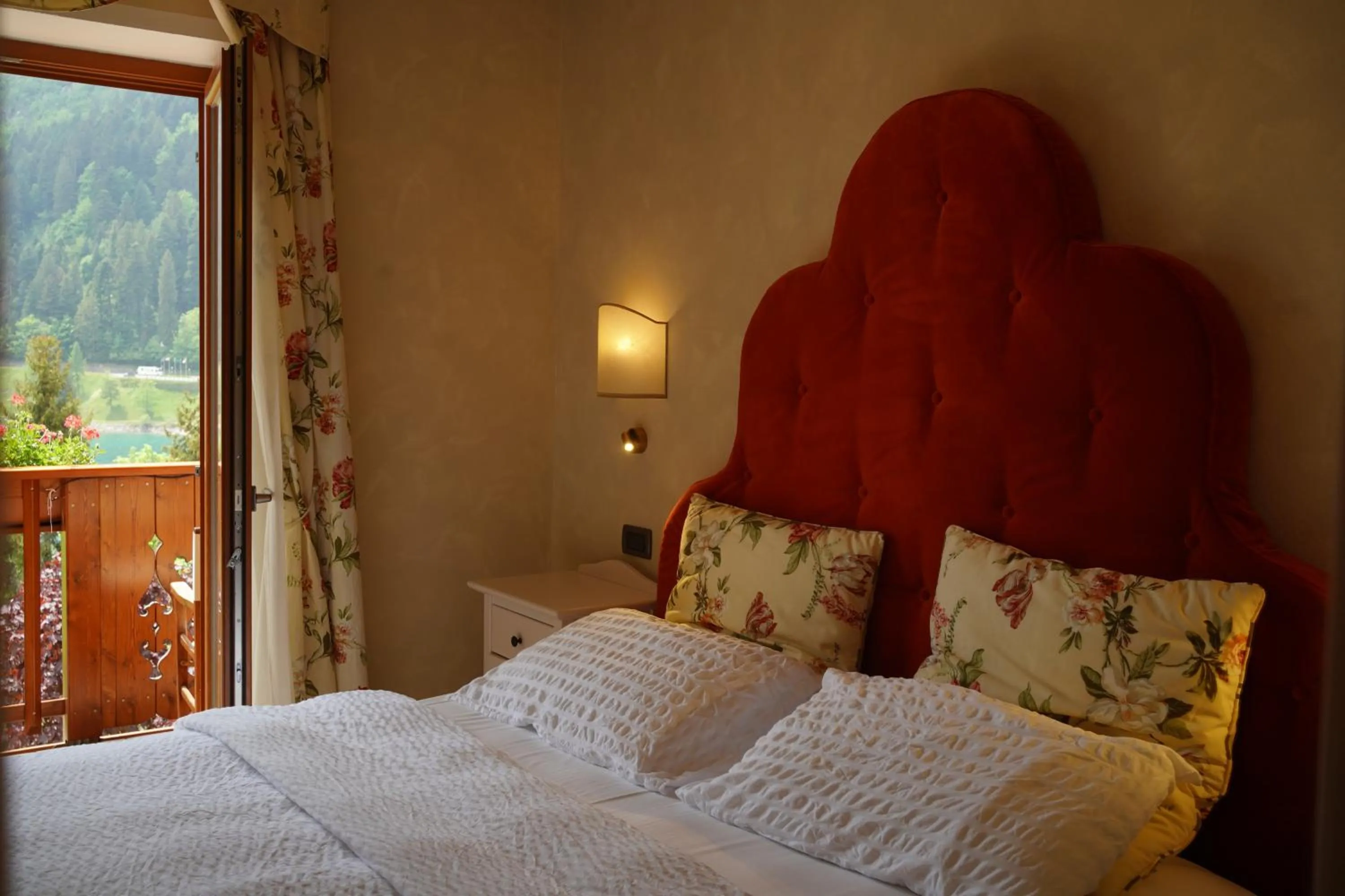 Bedroom, Bed in Hotel Du Lac