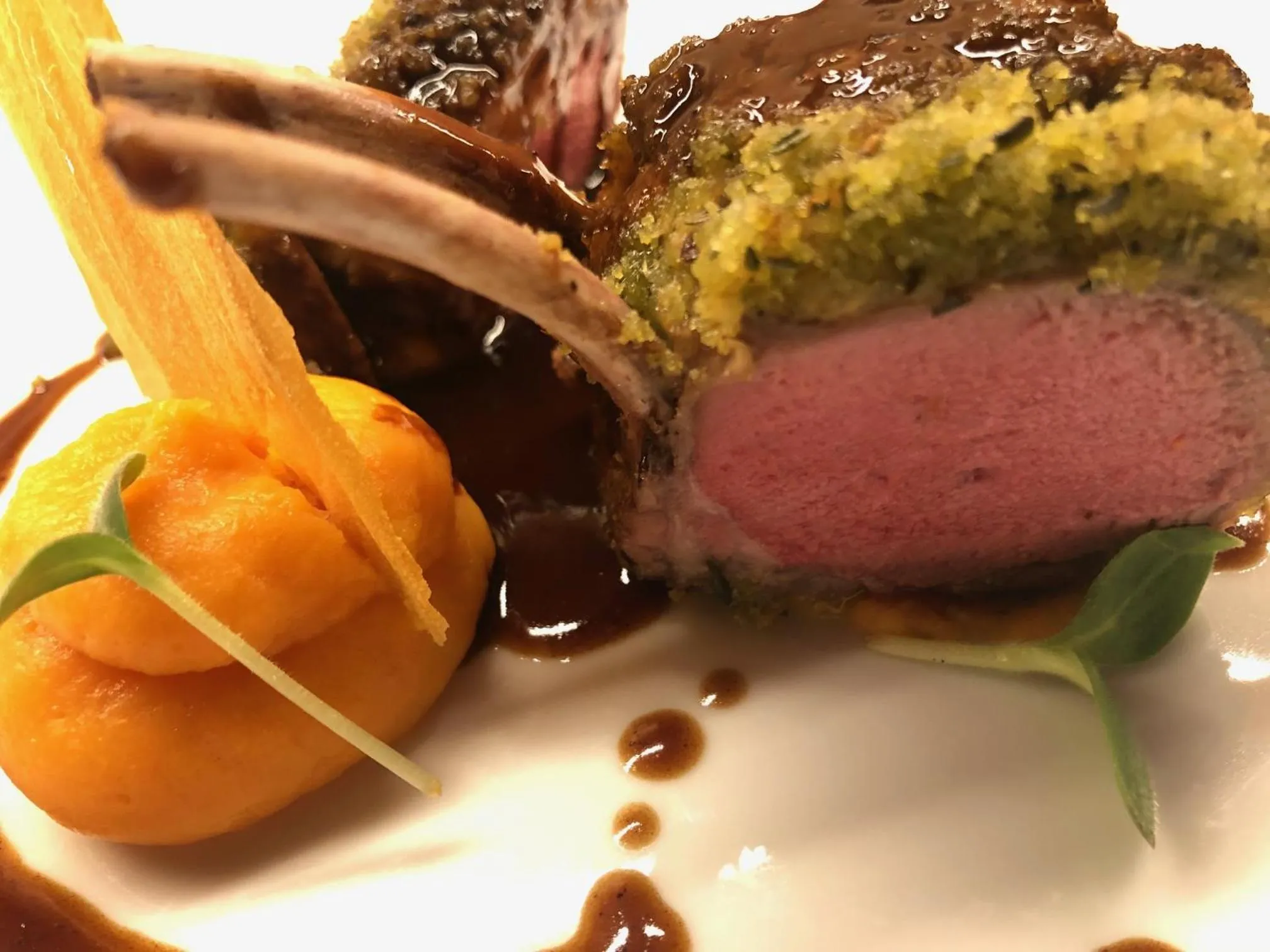 Restaurant/places to eat in Hotel Du Lac