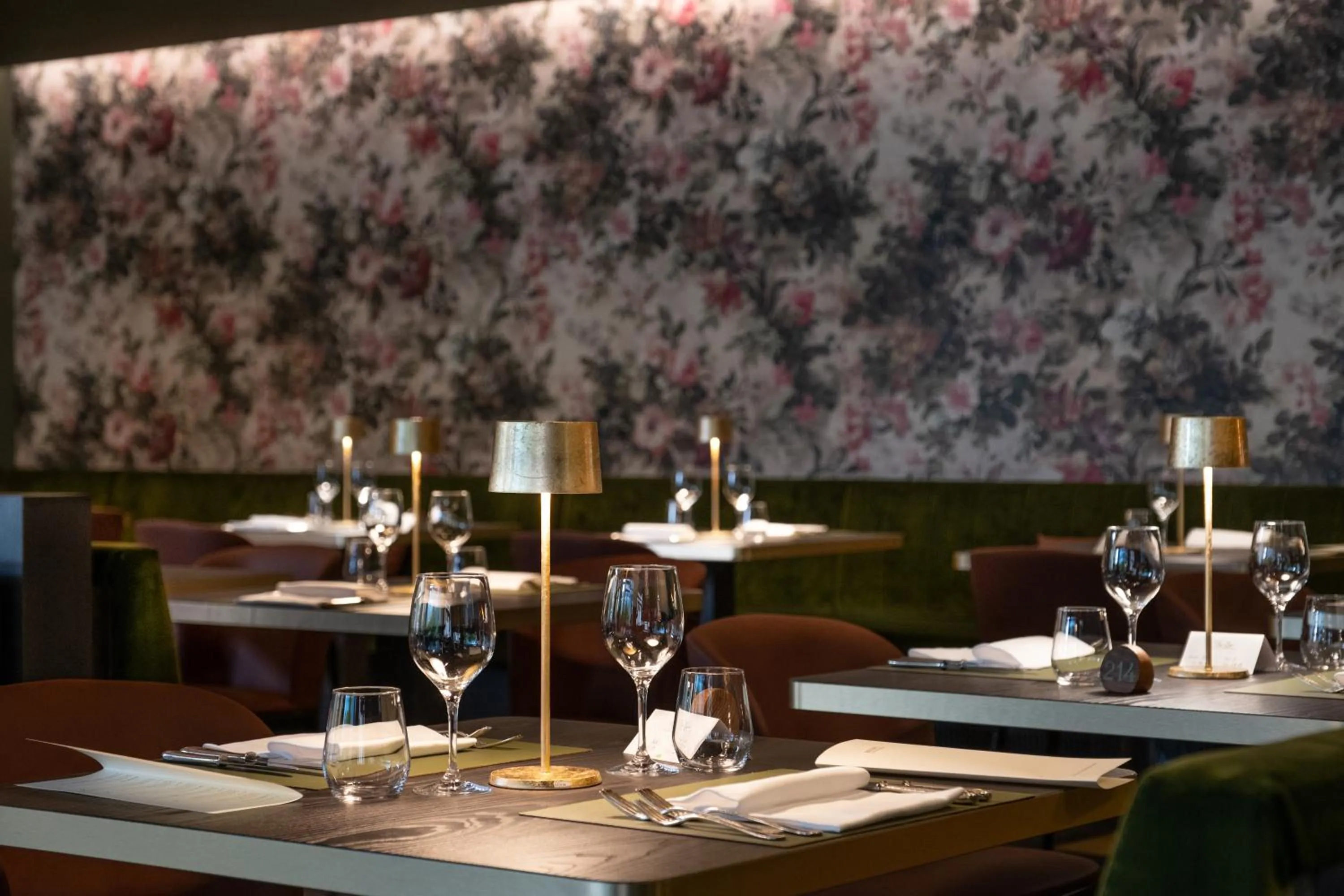 Restaurant/places to eat in Hotel Du Lac