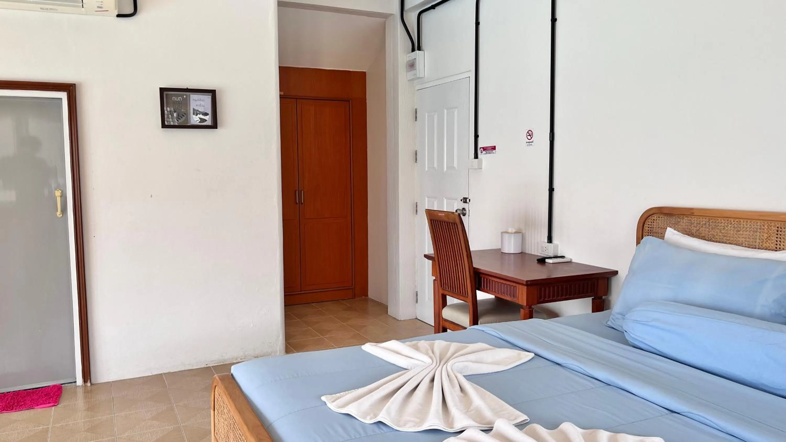 Bed in Bangsaphan Resort