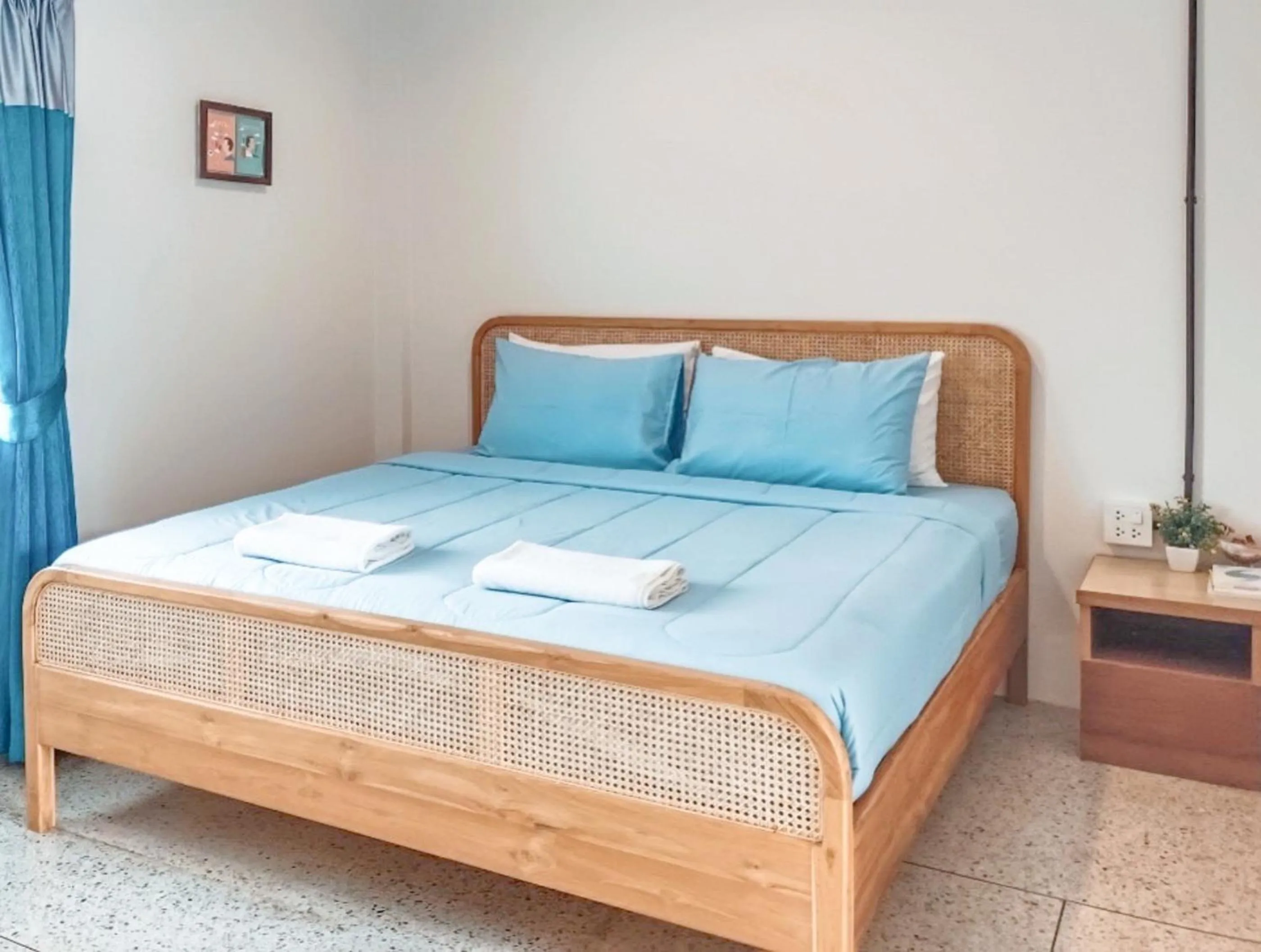 Bed in Bangsaphan Resort