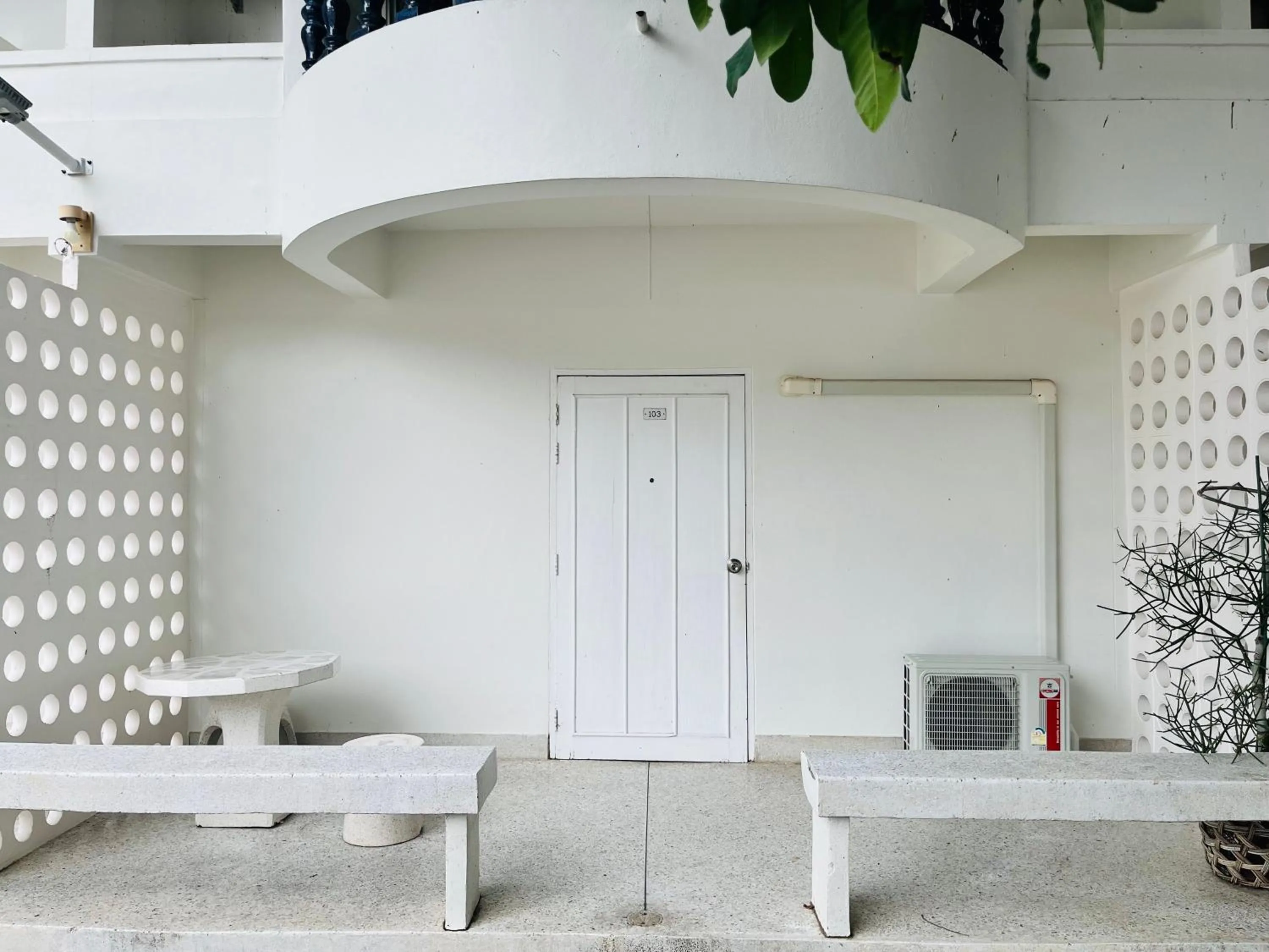 Seating area in Bangsaphan Resort