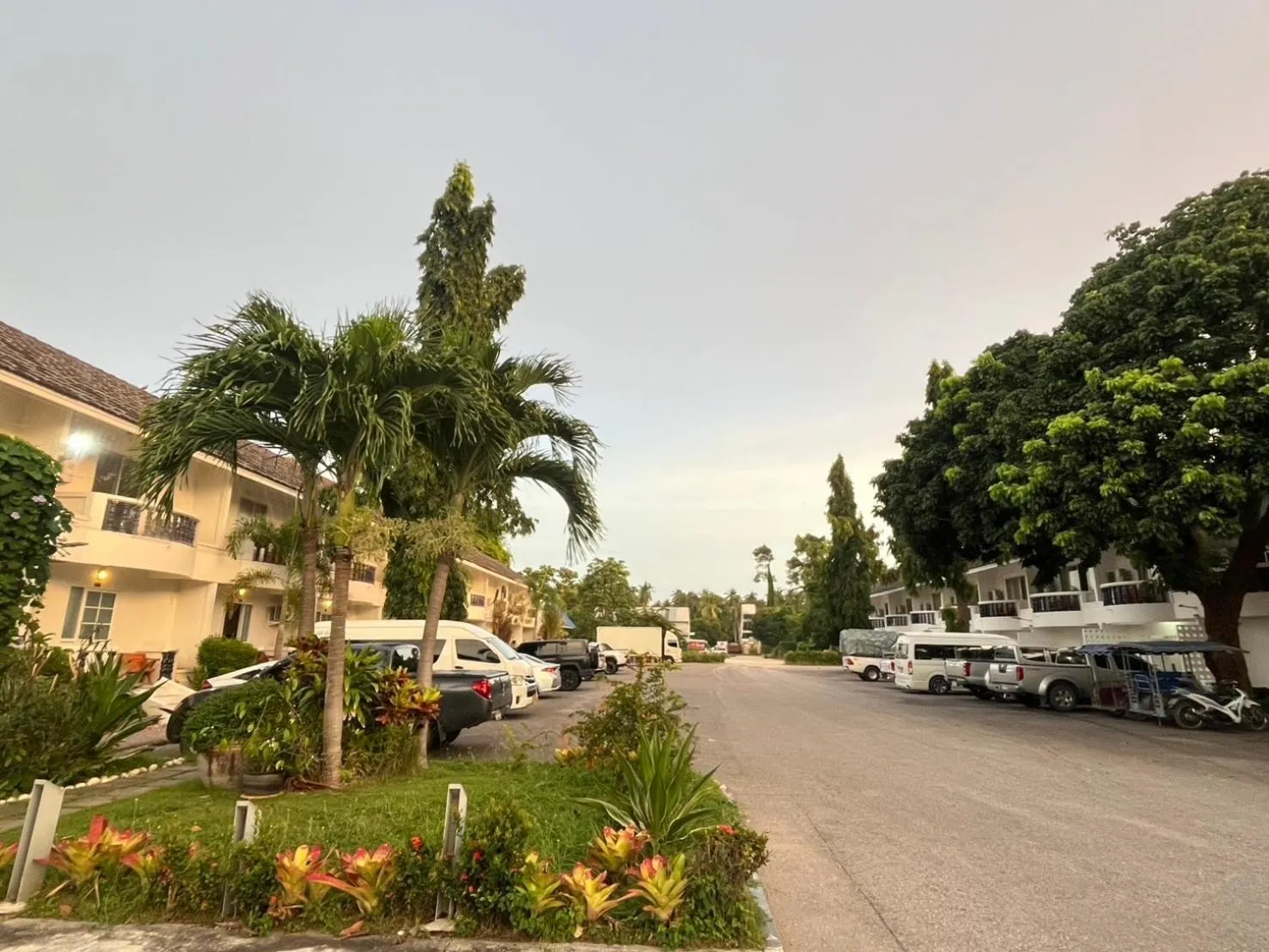 Street view in Bangsaphan Resort
